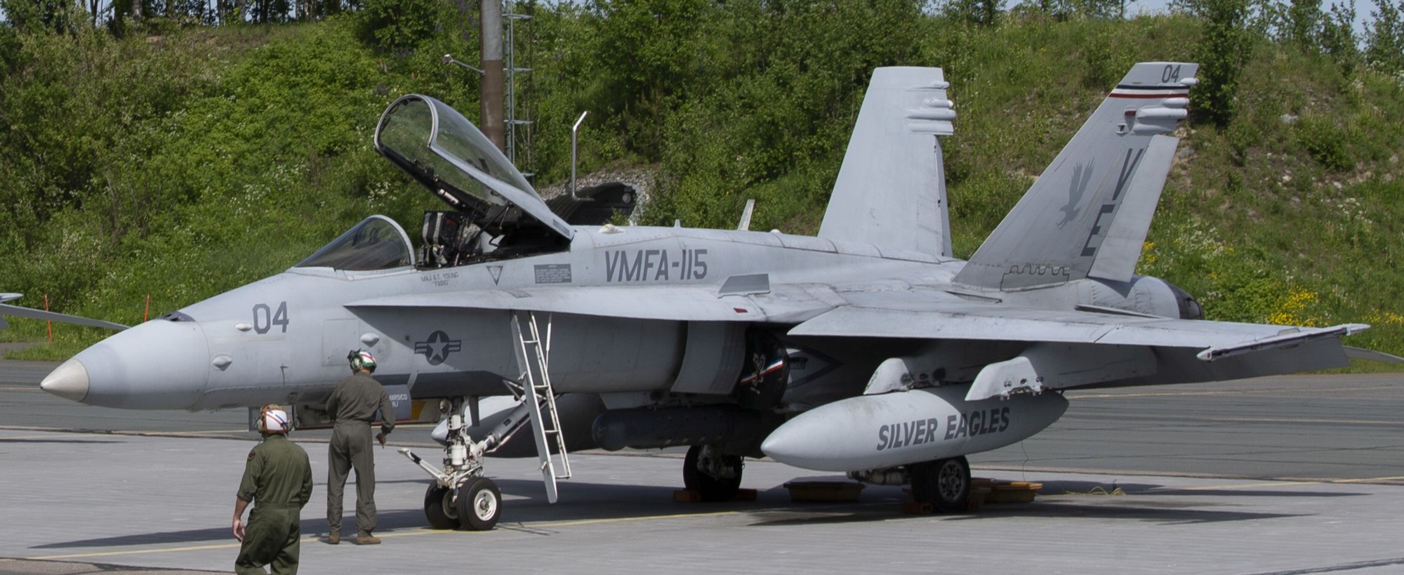 vmfa-115 silver eagles marine fighter attack squadron usmc f/a-18c hornet 223 kuopio rissala air base