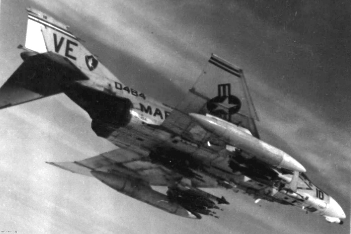 vmfa-115 silver eagles marine fighter attack squadron f-4b phantom ii 82