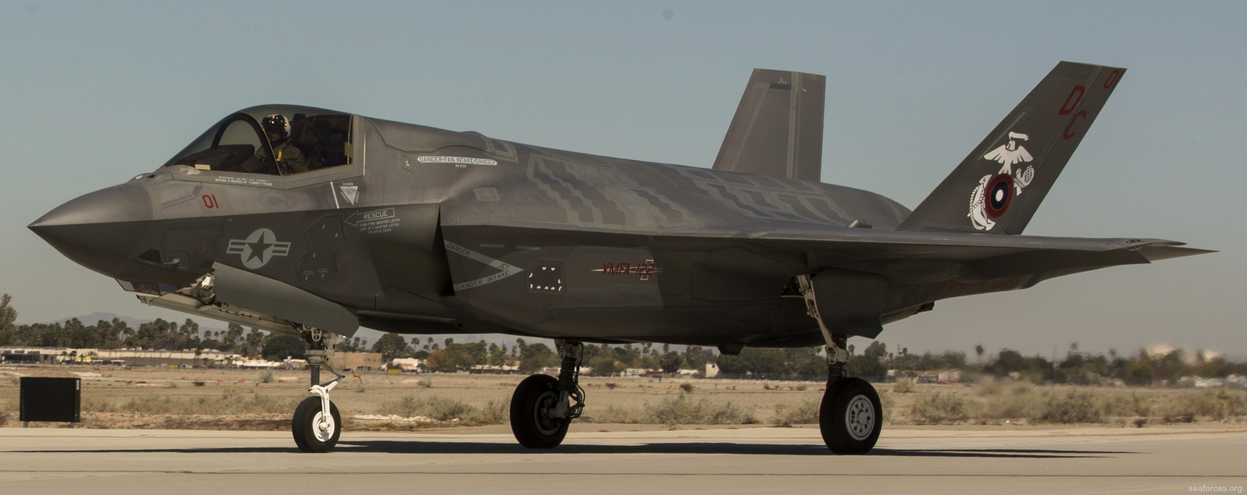 vmfa-122 flying leathernecks f-35b lightning marine fighter attack squadron 16 mcas yuma arizona