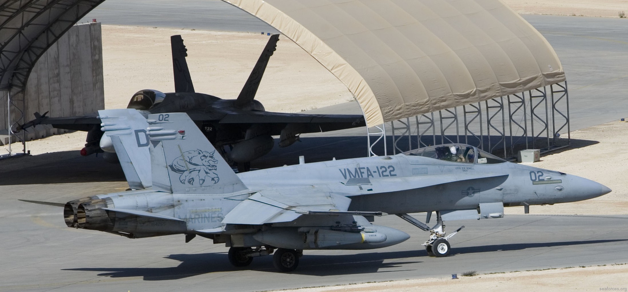 vmfa-122 werewolves f/a-18c hornet marine fighter attack squadron 17 al asad iraq