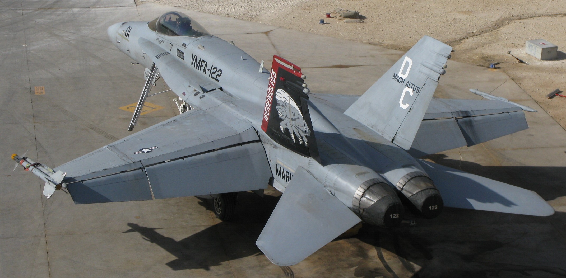 vmfa-122 werewolves f/a-18c hornet marine fighter attack squadron 31
