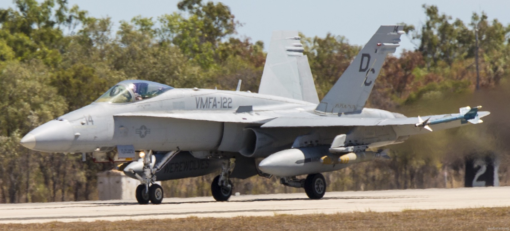 vmfa-122 werewolves f/a-18c hornet marine fighter attack squadron 46