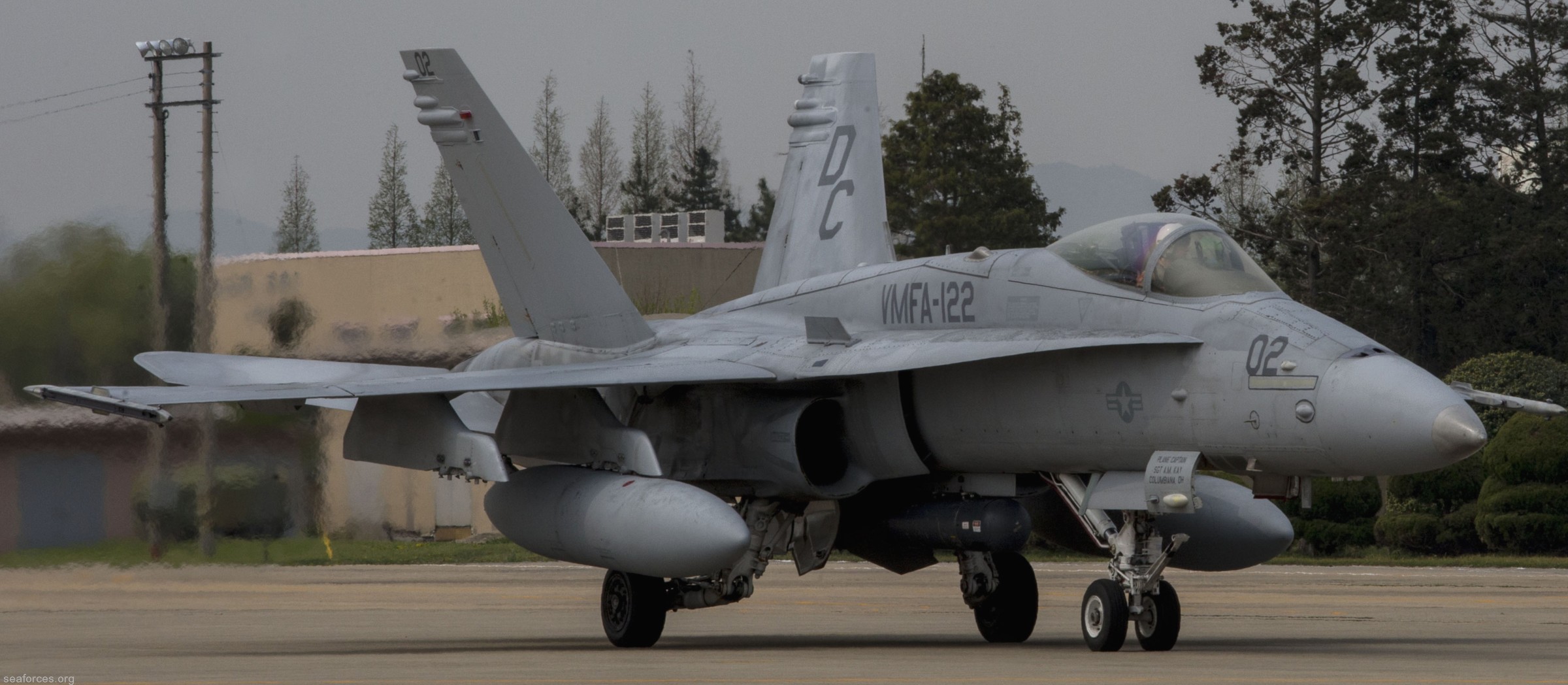 vmfa-122 werewolves f/a-18c hornet marine fighter attack squadron 60