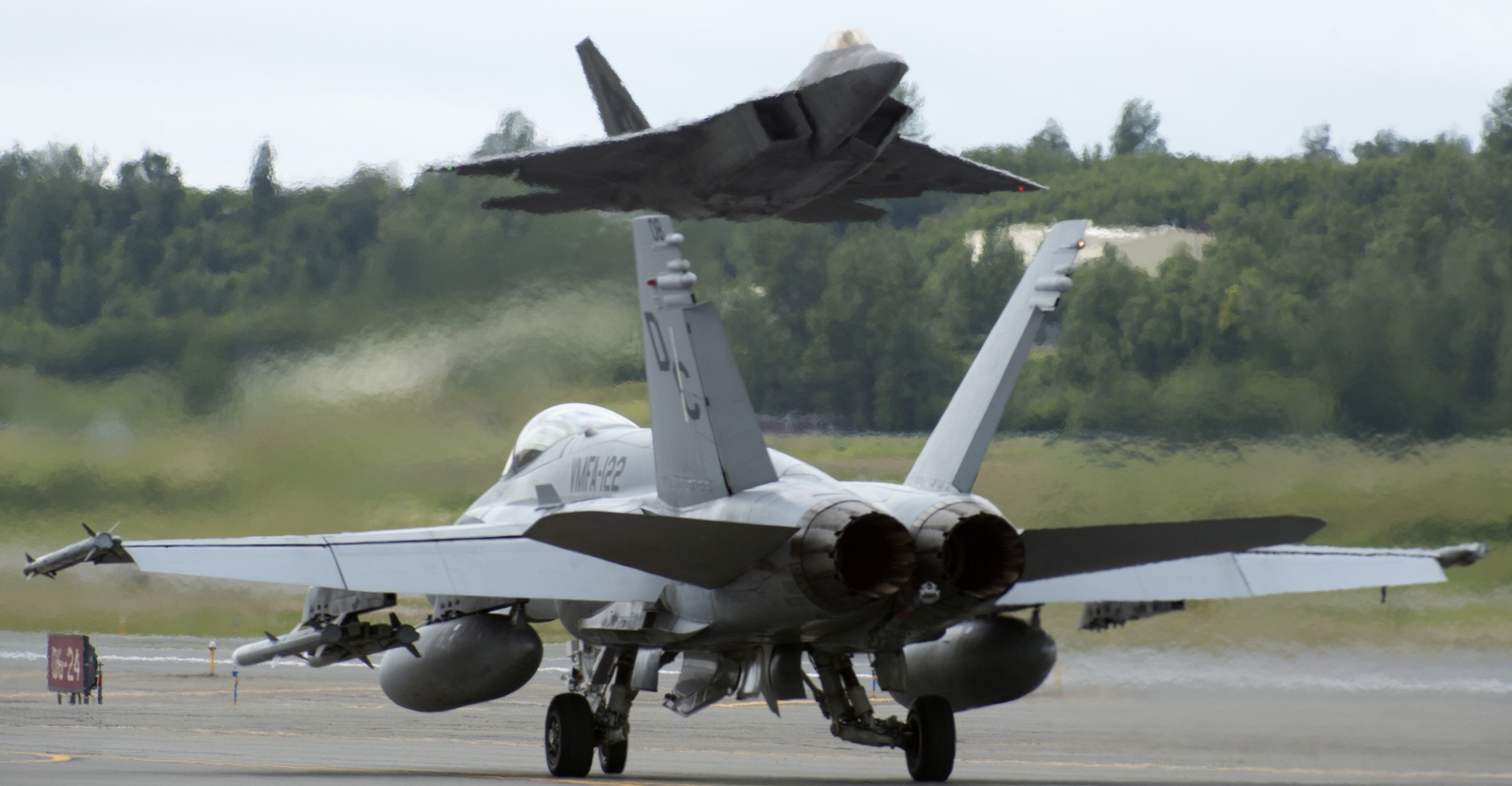 vmfa-122 flying leathernecks f/a-18c hornet marine fighter attack squadron 78 red flag alaska elmendorf