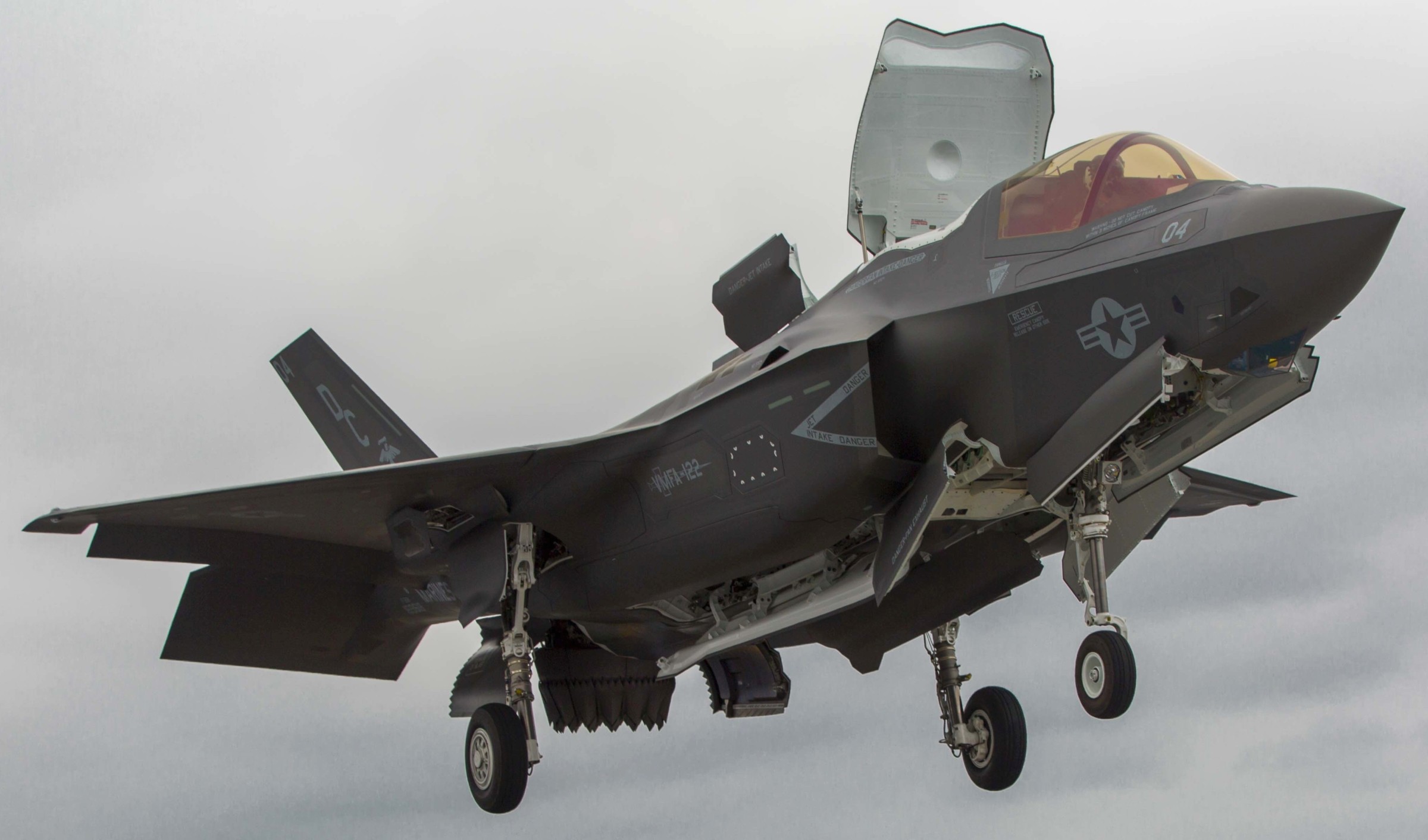 vmfa-122 flying leathernecks marine fighter attack squadron f-35b lightning ii 90