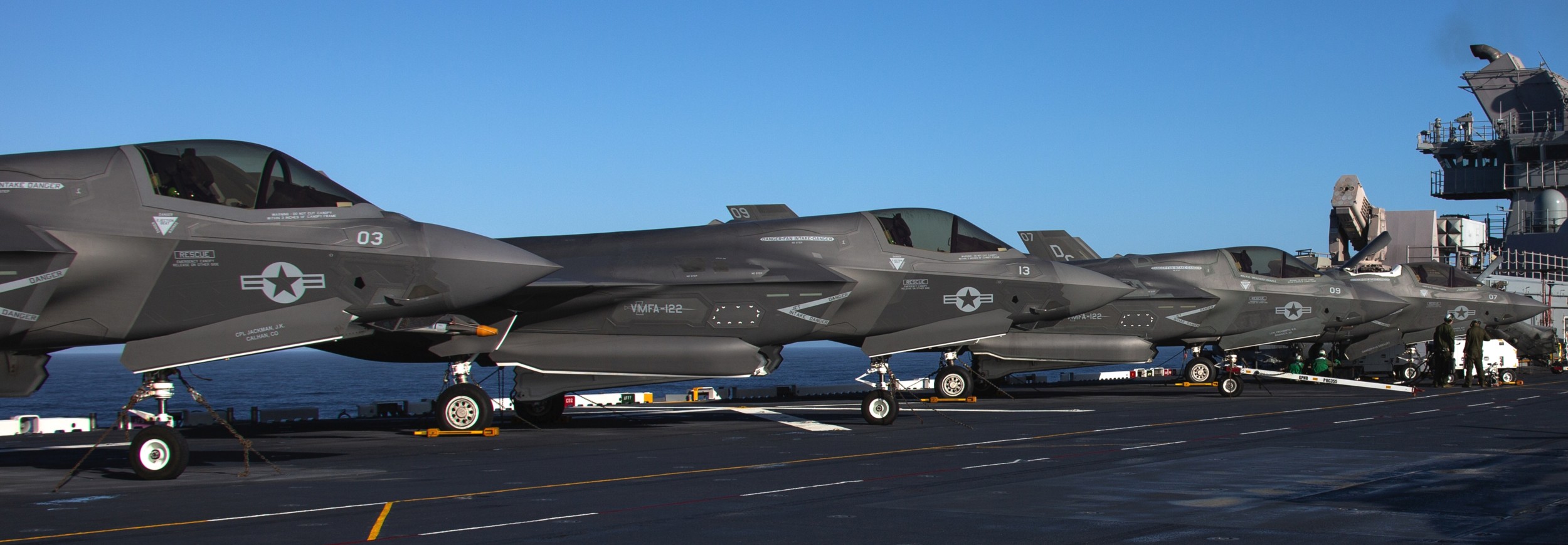 vmfa-122 flying leathernecks marine fighter attack squadron f-35b lightning ii 92 uss america lha-6