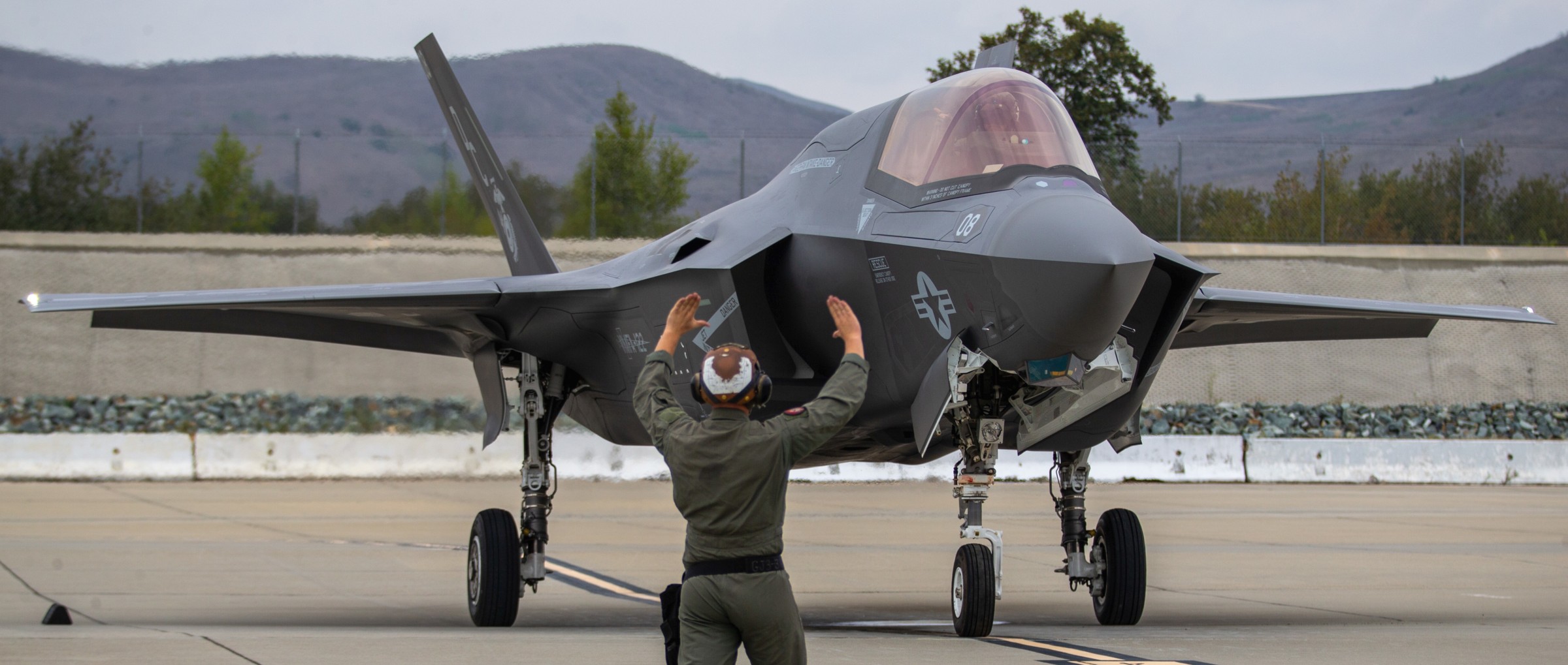 vmfa-122 flying leathernecks marine fighter attack squadron f-35b lightning ii 134