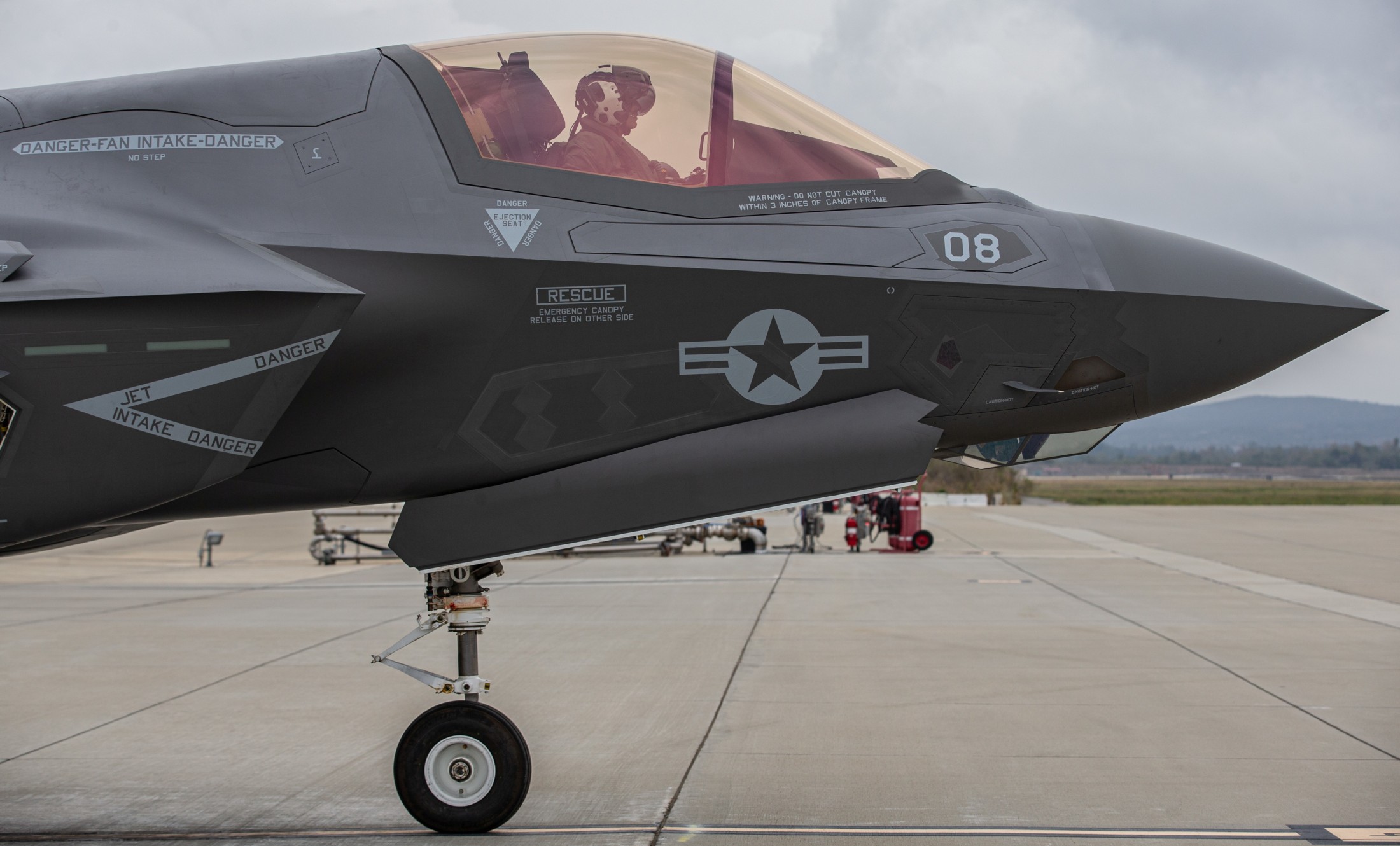 vmfa-122 flying leathernecks marine fighter attack squadron f-35b lightning ii 139