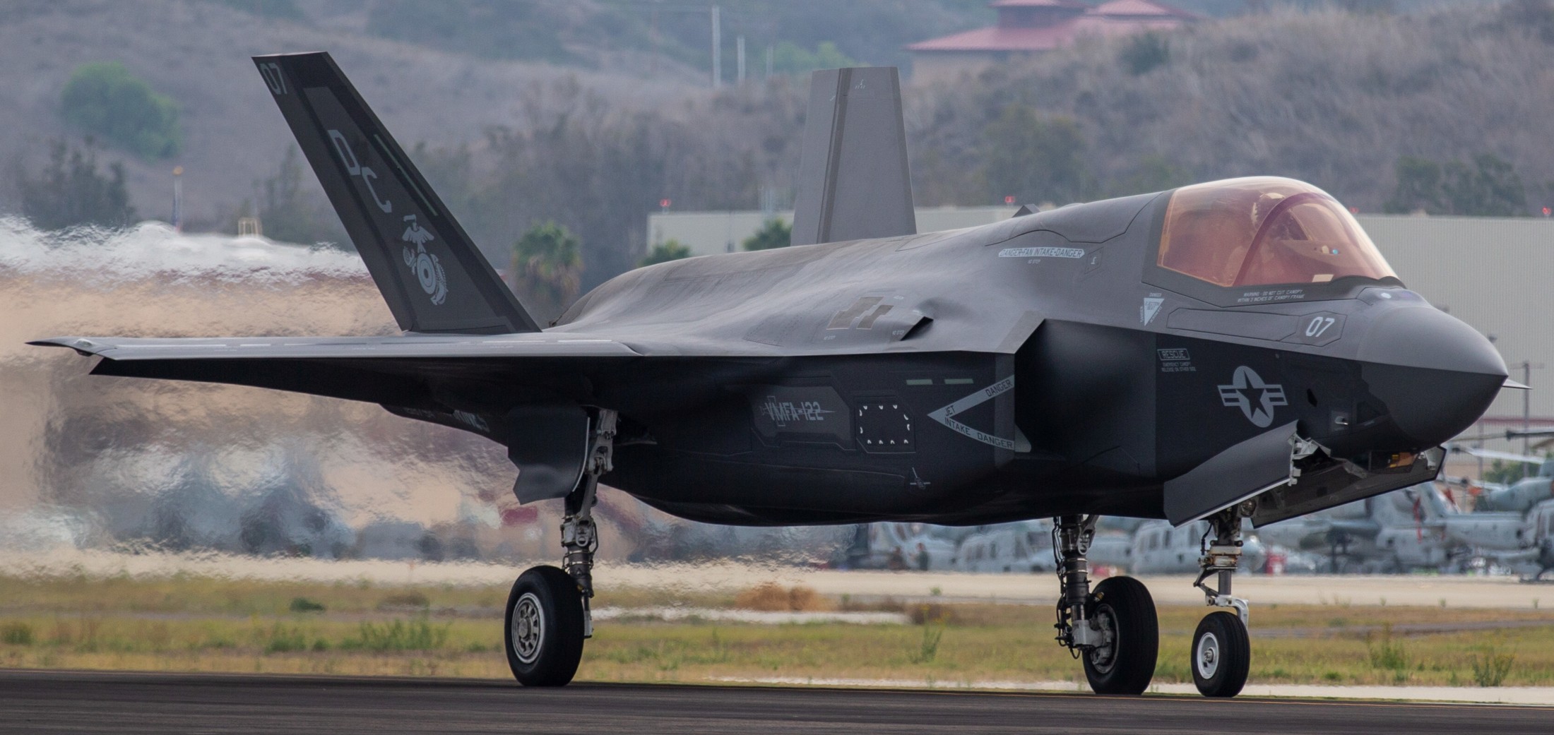 vmfa-122 flying leathernecks marine fighter attack squadron f-35b lightning ii 140 camp pendleton california