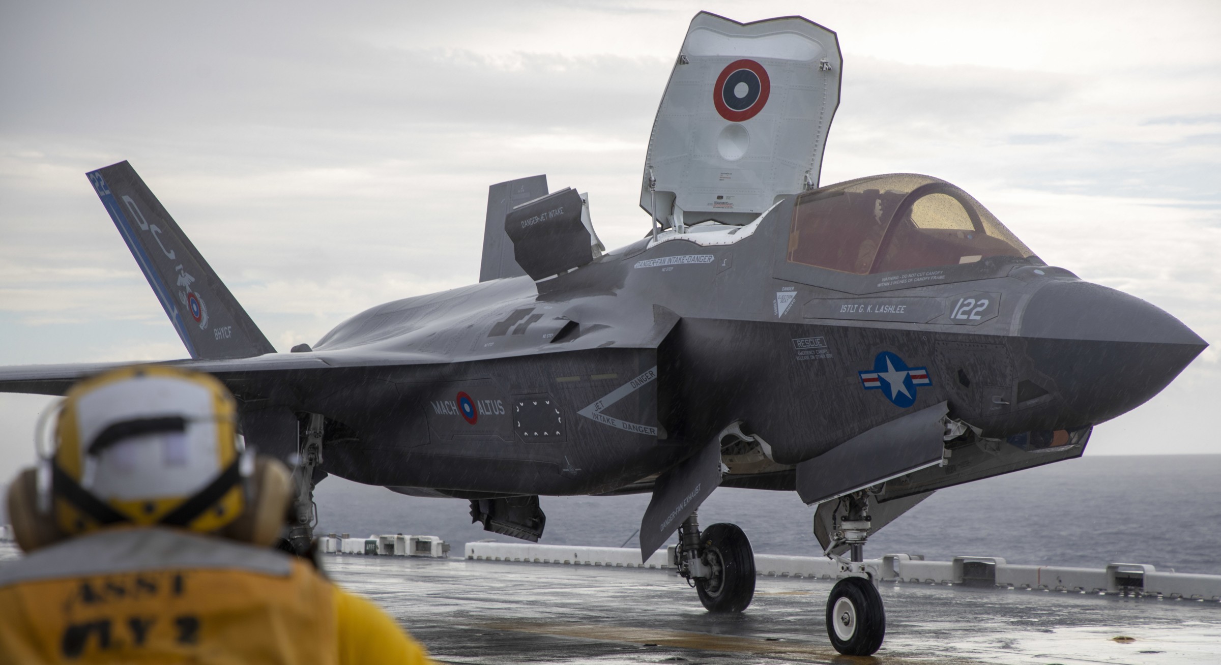 vmfa-122 flying lethernecks marine fighter attack squadron f-35b lightning ii uss makin island lhd-8 2022 178