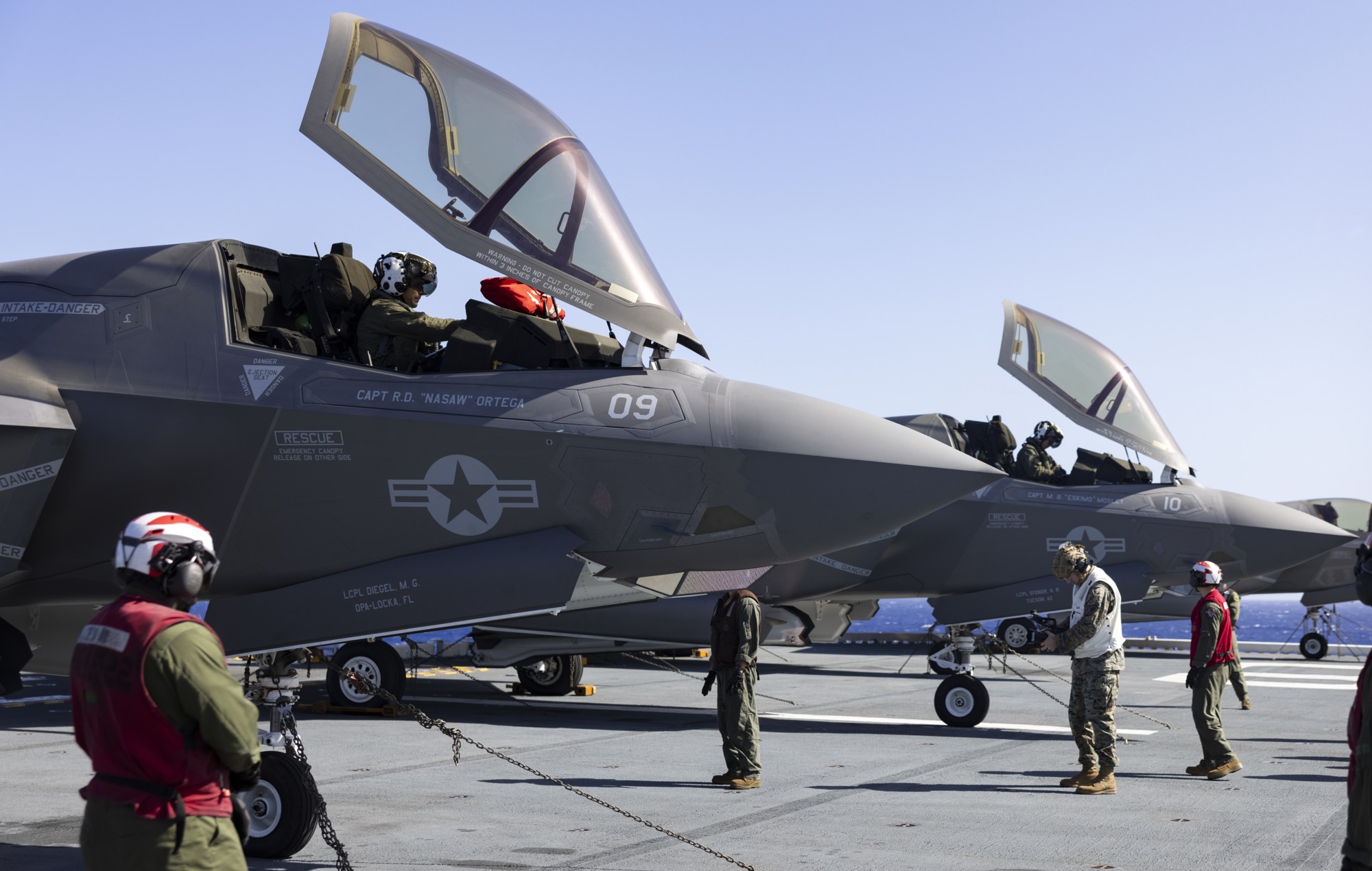 vmfa-122 flying lethernecks marine fighter attack squadron f-35b lightning ii uss makin island lhd-8 179