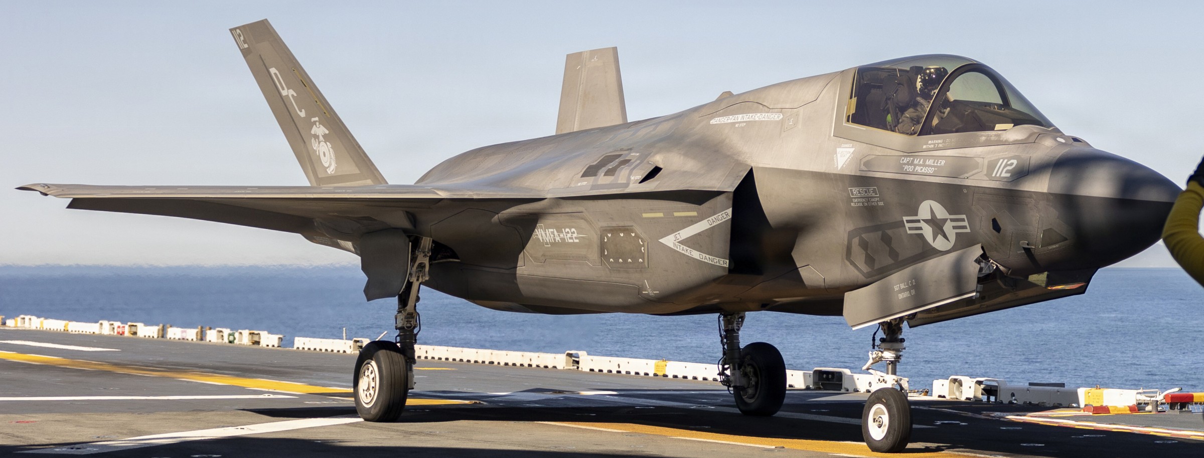 vmfa-122 werewolves marine fighter attack squadron f-35b lightning ii uss boxer lhd-4 204