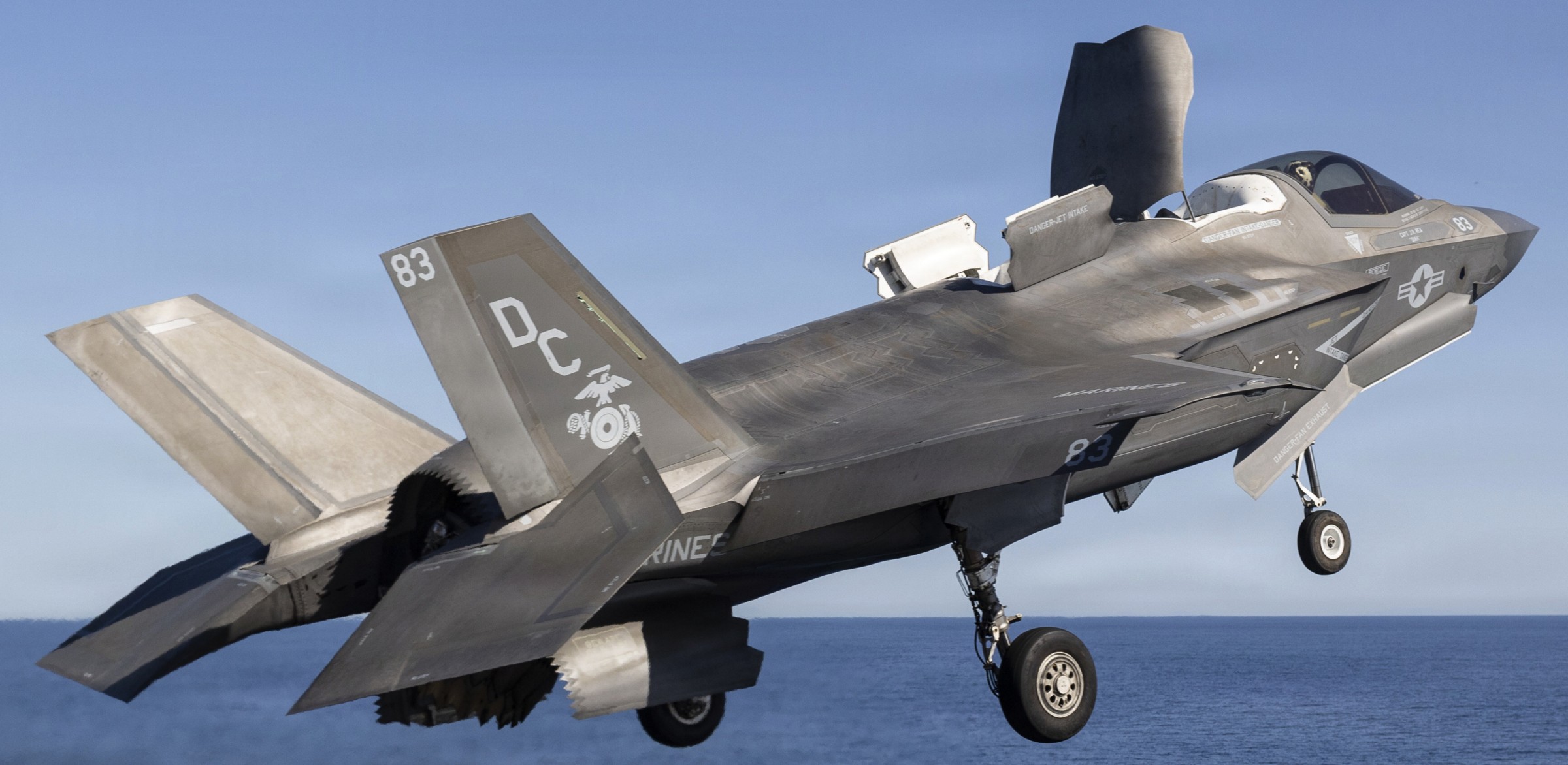 vmfa-122 werewolves marine fighter attack squadron f-35b lightning ii uss boxer lhd-4 205