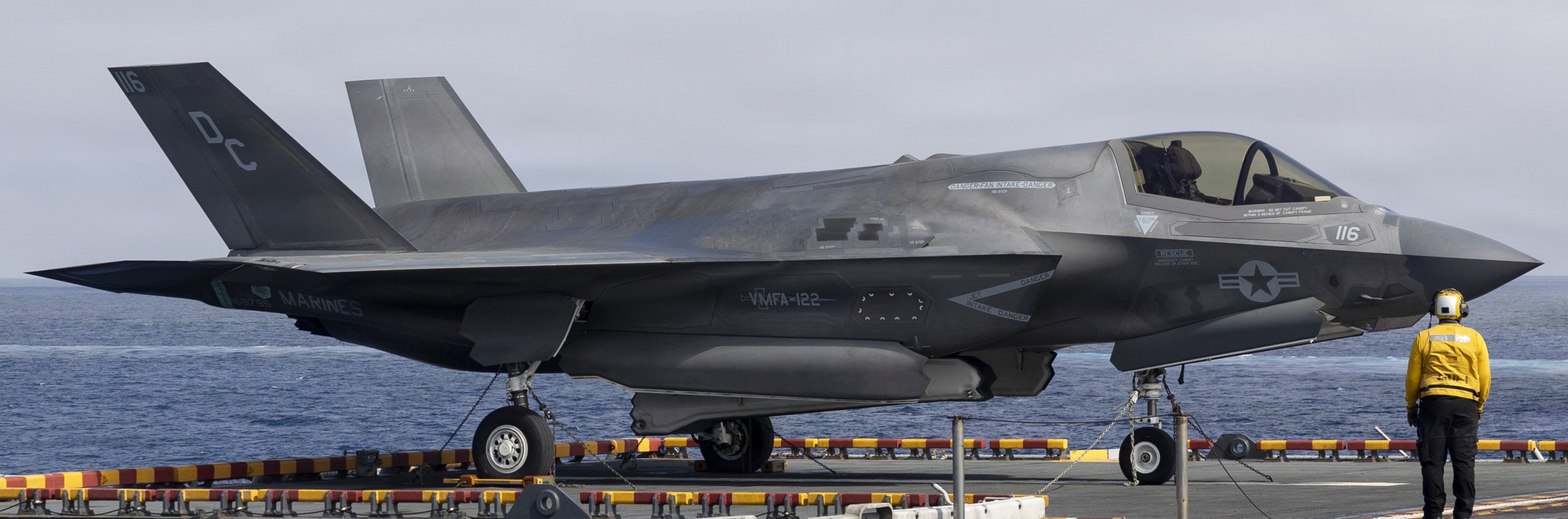 vmfa-122 werewolves marine fighter attack squadron f-35b lightning ii uss boxer lhd-4 2026 208