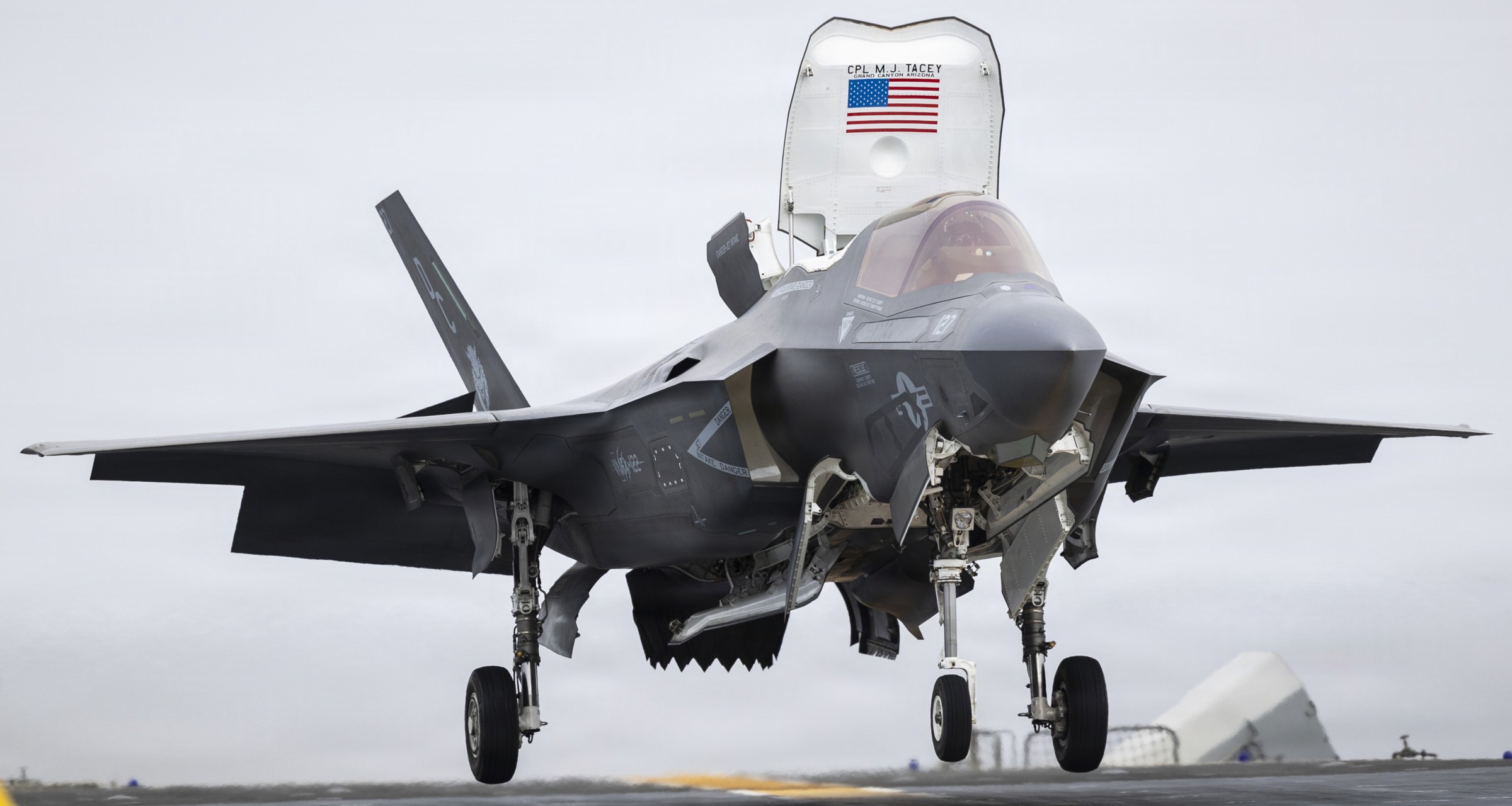 vmfa-122 werewolves marine fighter attack squadron f-35b lightning ii uss boxer lhd-4 2026 213