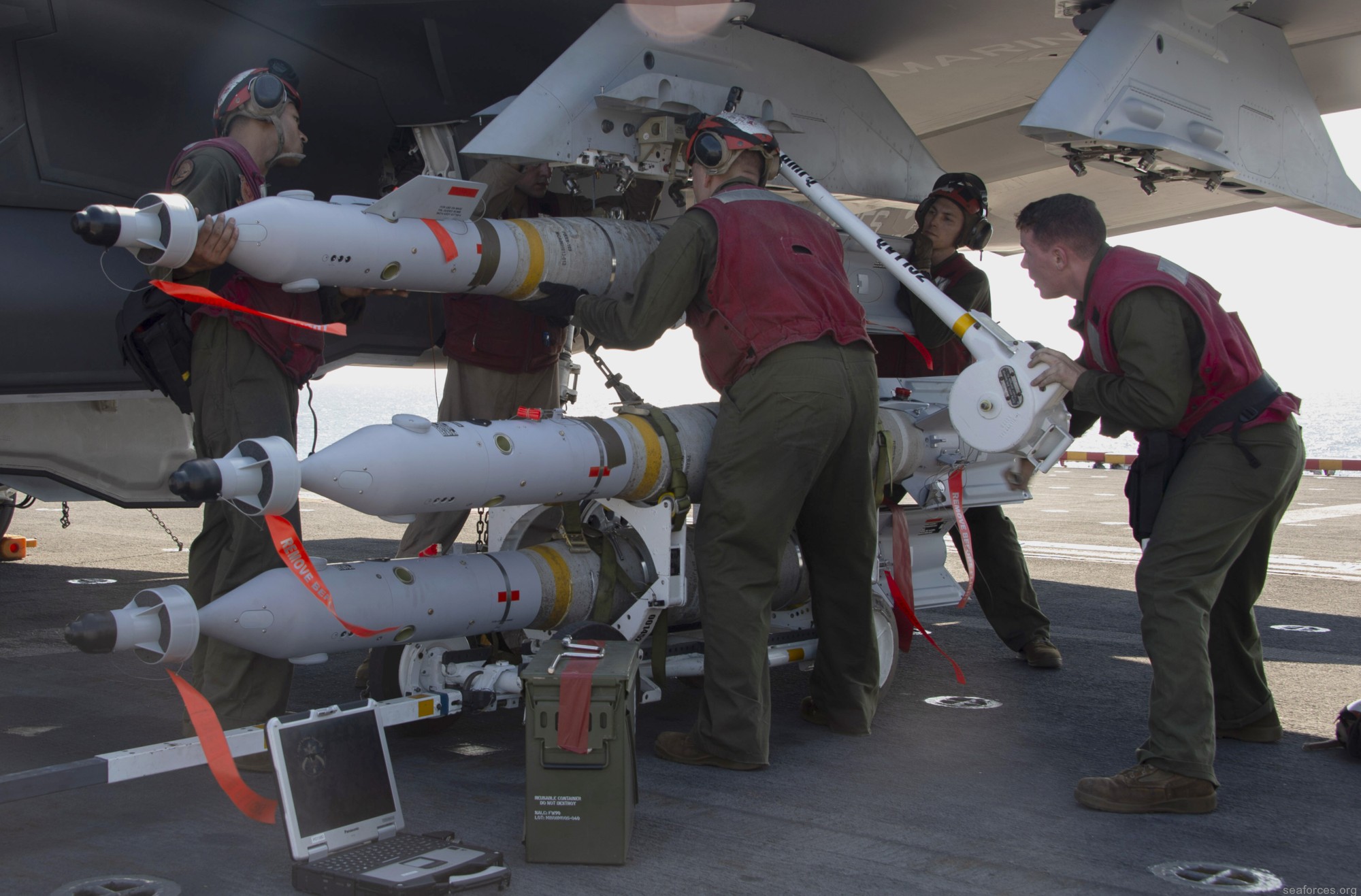 vmfa-211 avengers f-35b lightning ii jsf marine fighter attack squadron 13 gbu-49 bomb