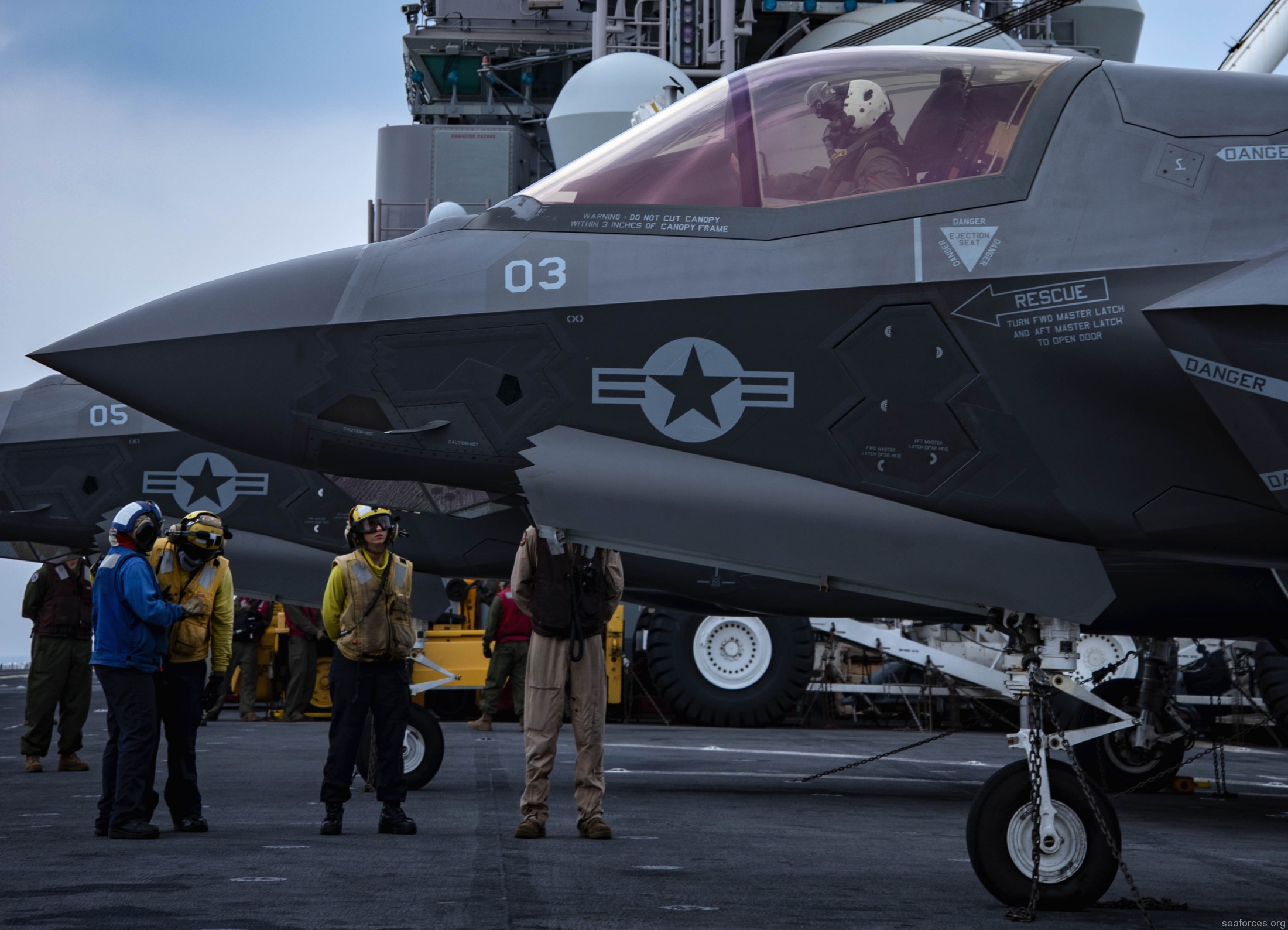 vmfa-211 avengers f-35b lightning ii jsf marine fighter attack squadron 17