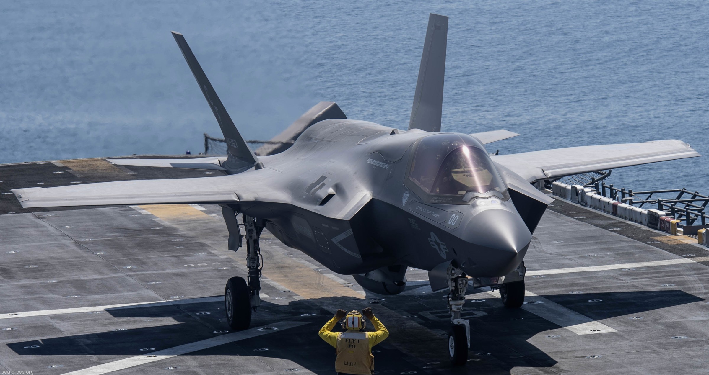 vmfa-211 avengers f-35b lightning ii jsf marine fighter attack squadron 22