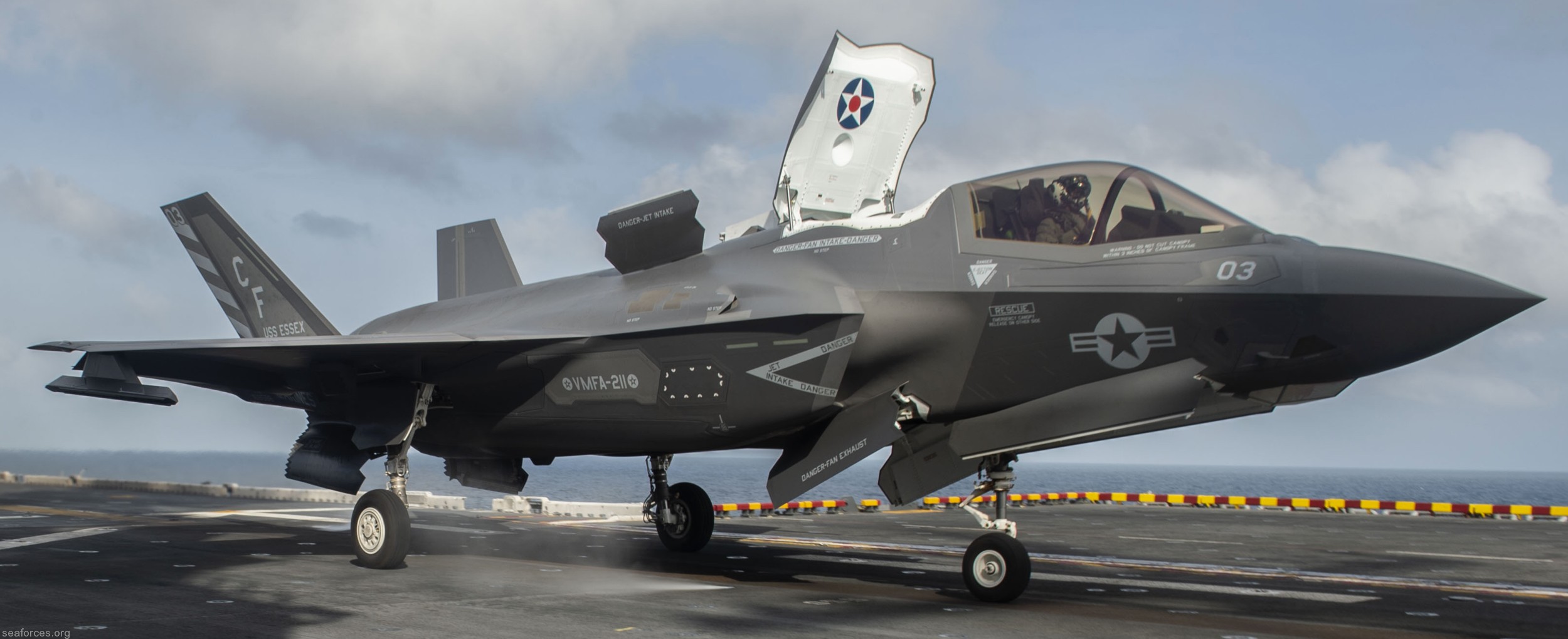 vmfa-211 avengers f-35b lightning ii jsf marine fighter attack squadron 34