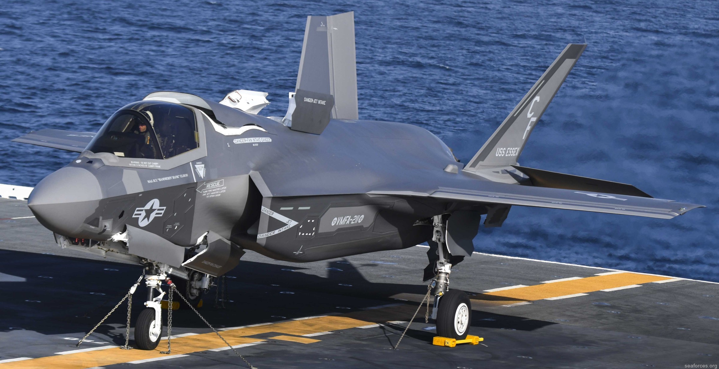 vmfa-211 avengers f-35b lightning ii jsf marine fighter attack squadron 51