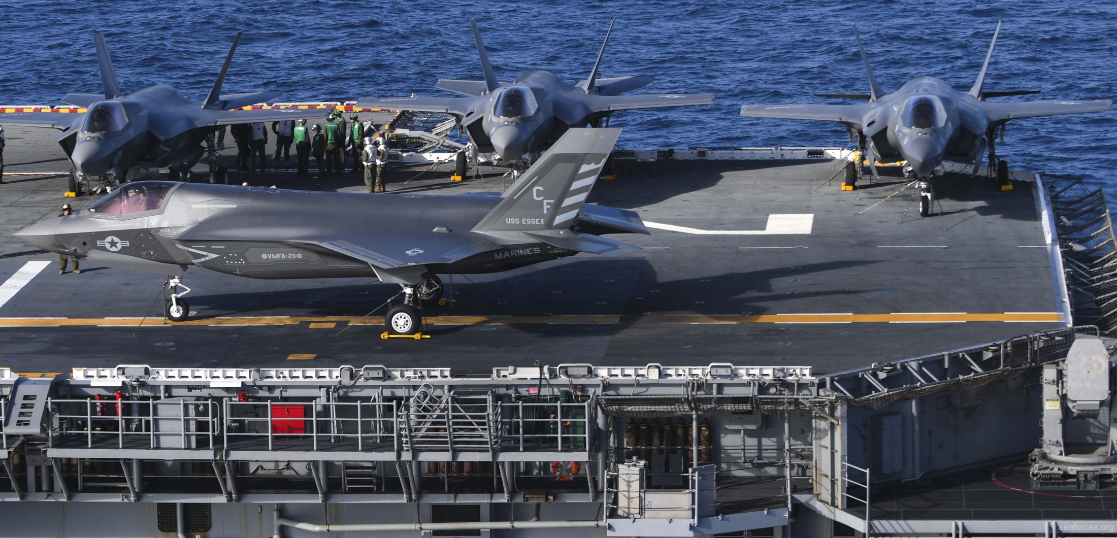 vmfa-211 avengers f-35b lightning ii jsf marine fighter attack squadron 52