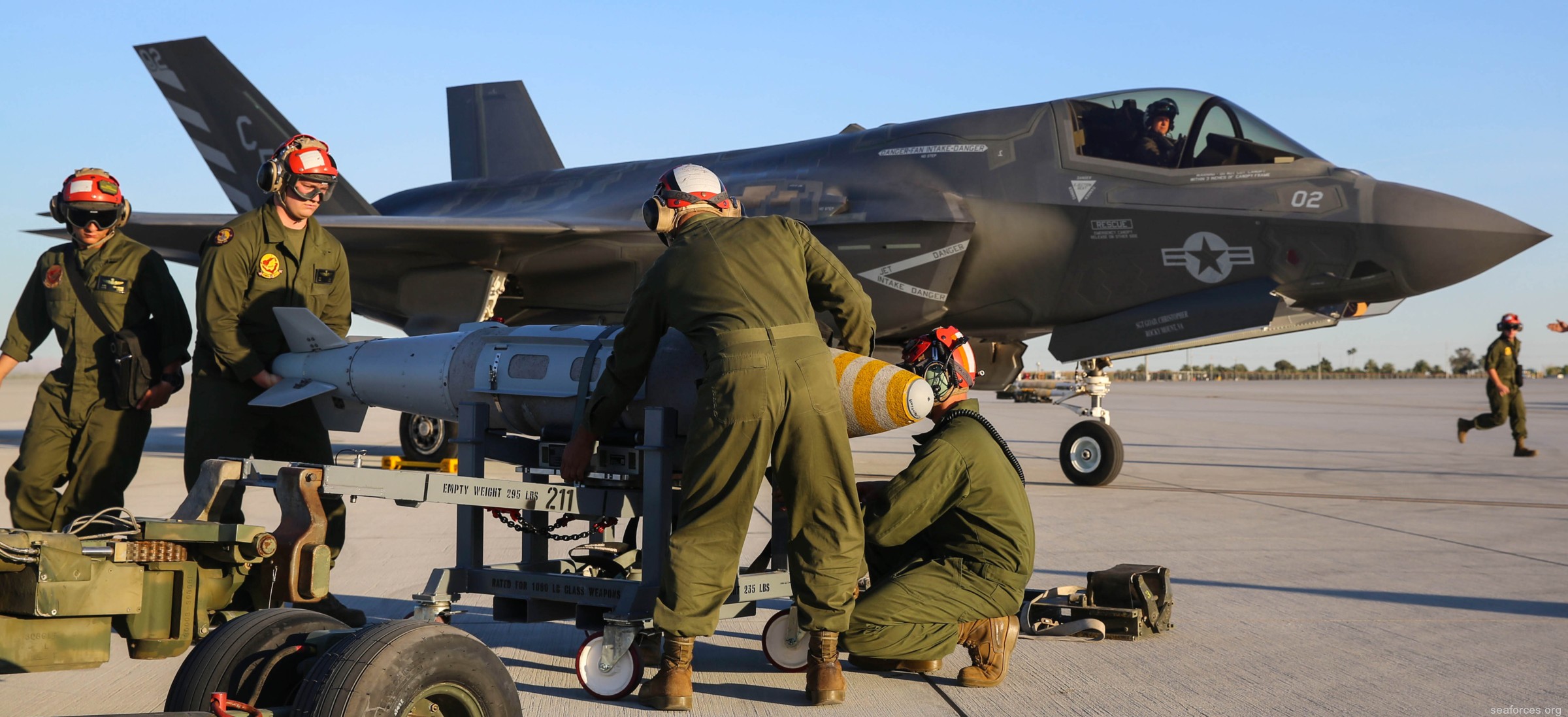 vmfa-211 avengers f-35b lightning ii jsf marine fighter attack squadron 73 gbu-32 jdam bomb