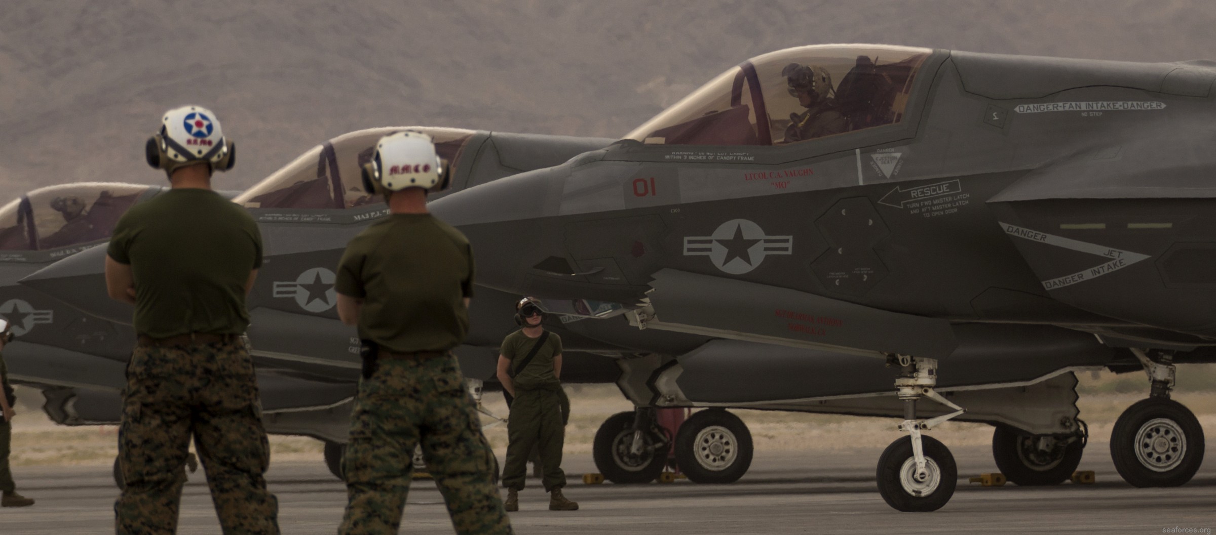 vmfa-211 avengers f-35b lightning ii jsf marine fighter attack squadron 92