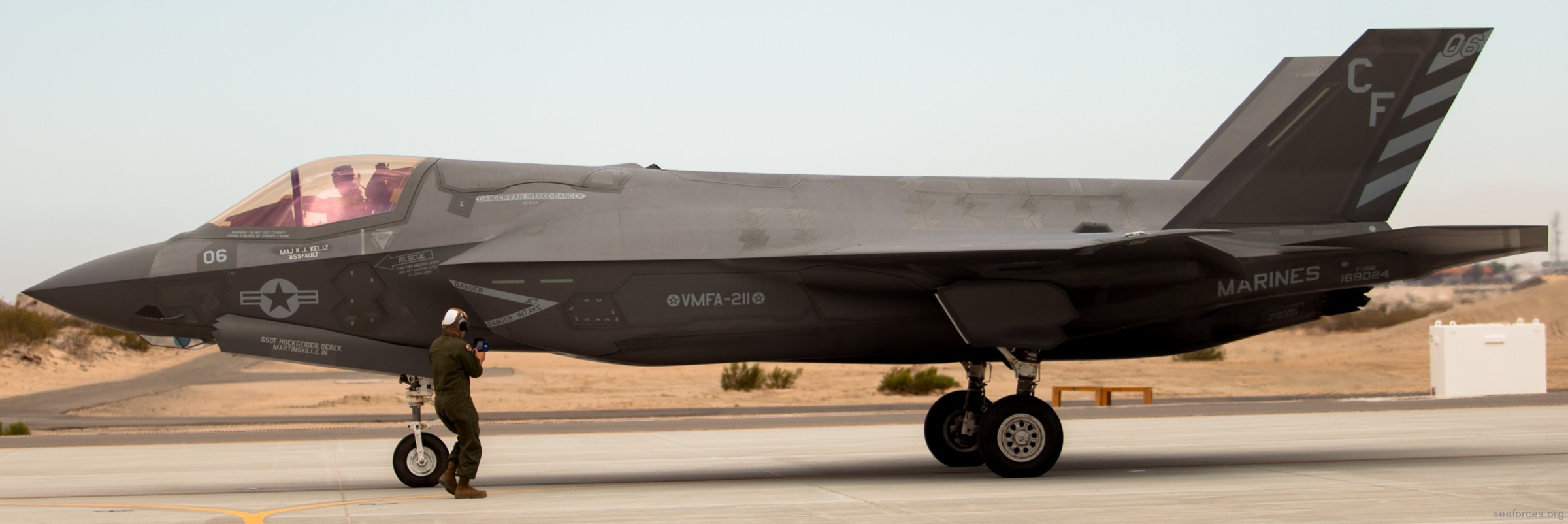 vmfa-211 avengers f-35b lightning ii jsf marine fighter attack squadron 113