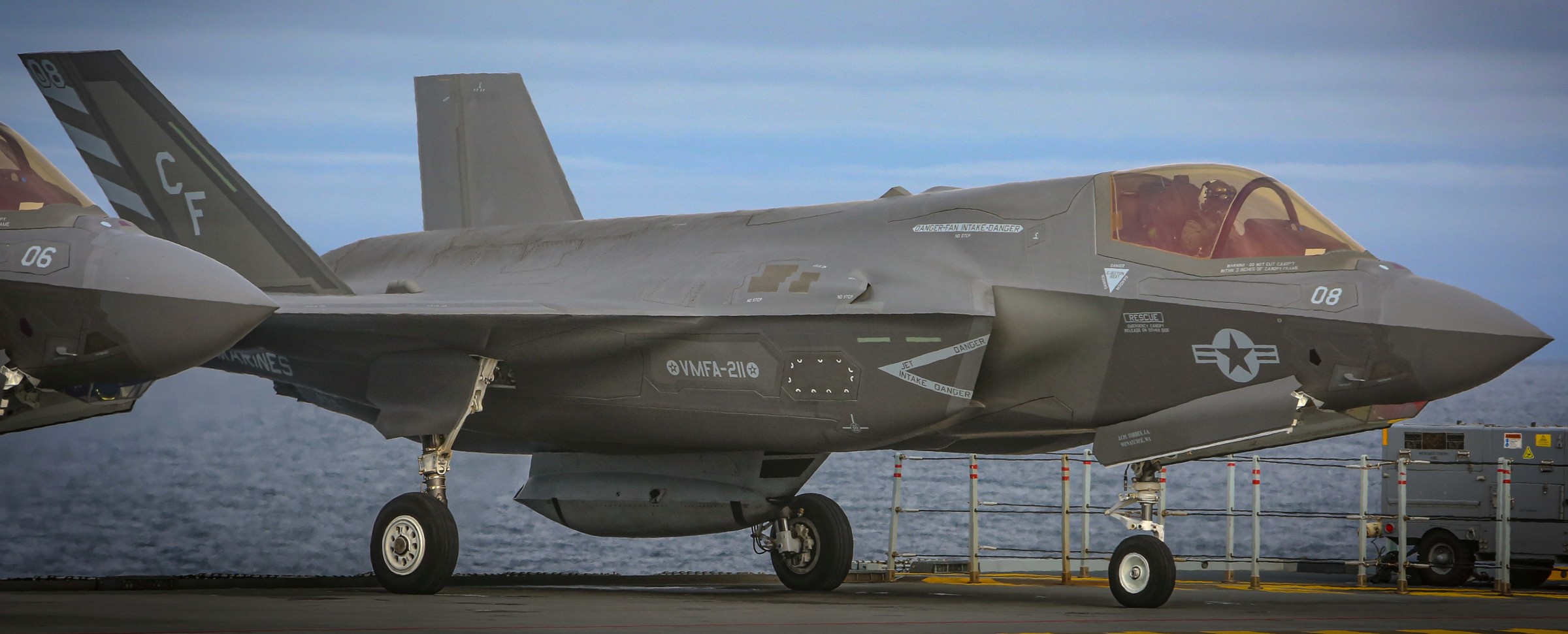 vmfa-211 wake island avengers f-35b lightning ii jsf marine fighter attack squadron 149