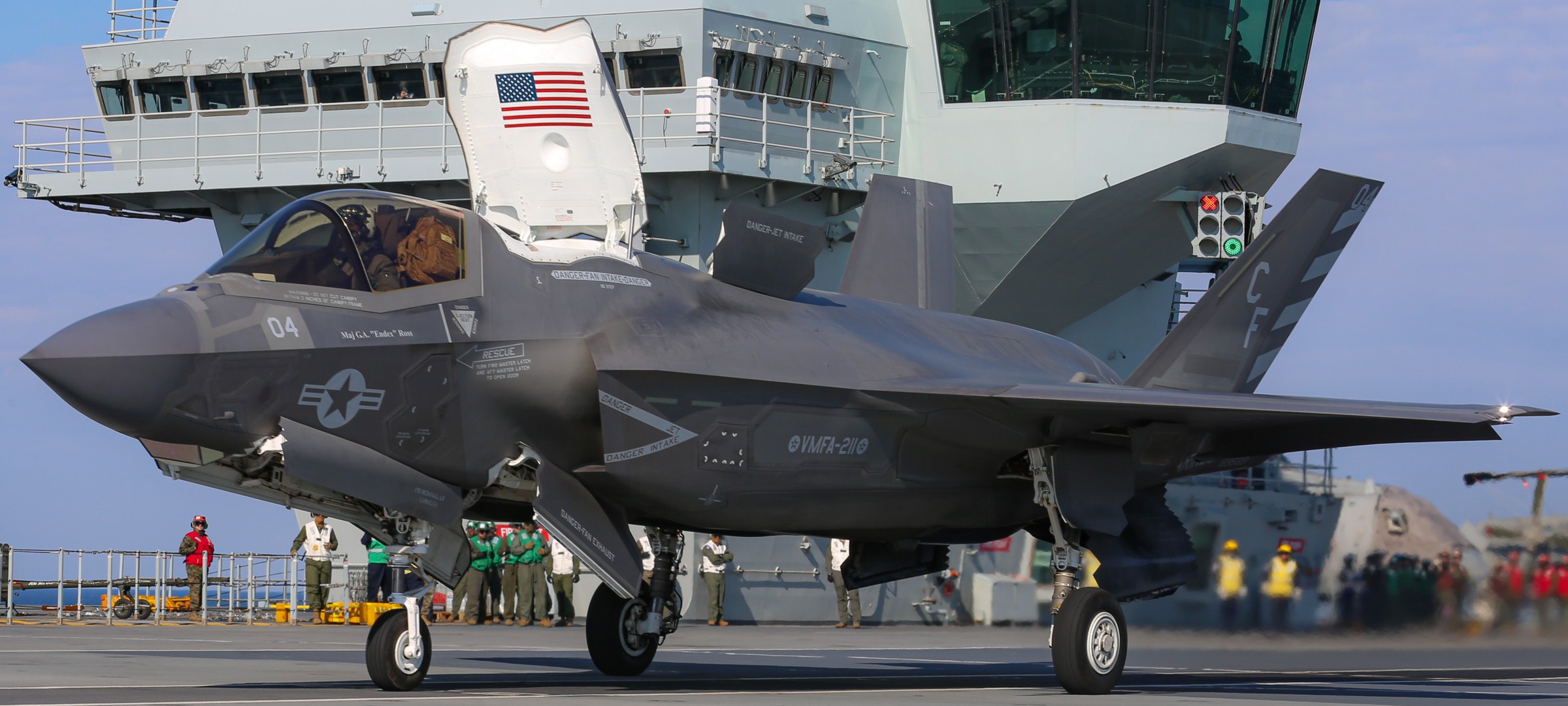 vmfa-211 wake island avengers f-35b lightning ii jsf marine fighter attack squadron 166