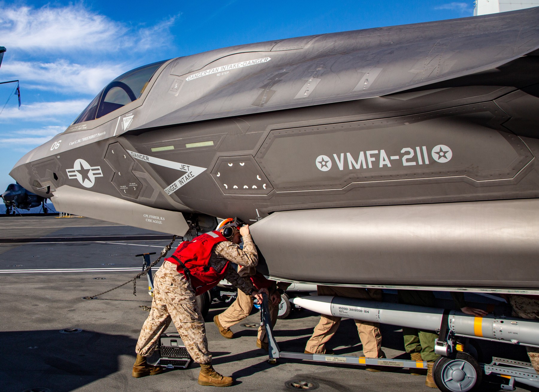 vmfa-211 wake island avengers f-35b lightning ii jsf marine fighter attack squadron 174 hms queen elizabeth r-08