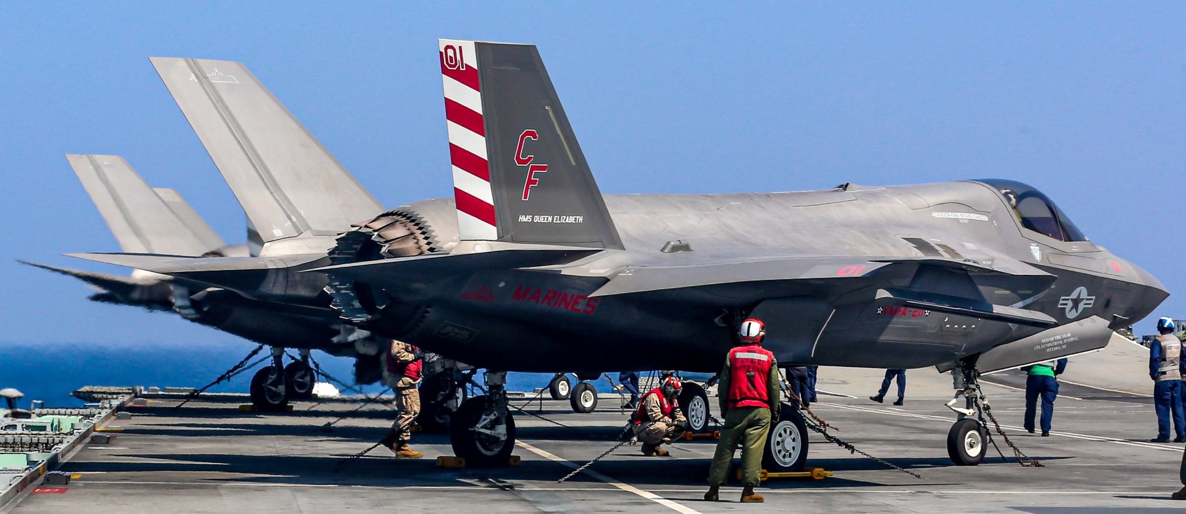 vmfa-211 wake island avengers f-35b lightning ii jsf marine fighter attack squadron 200