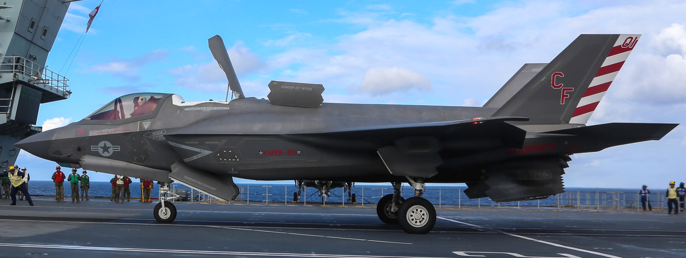 vmfa-211 wake island avengers f-35b lightning ii jsf marine fighter attack squadron 205