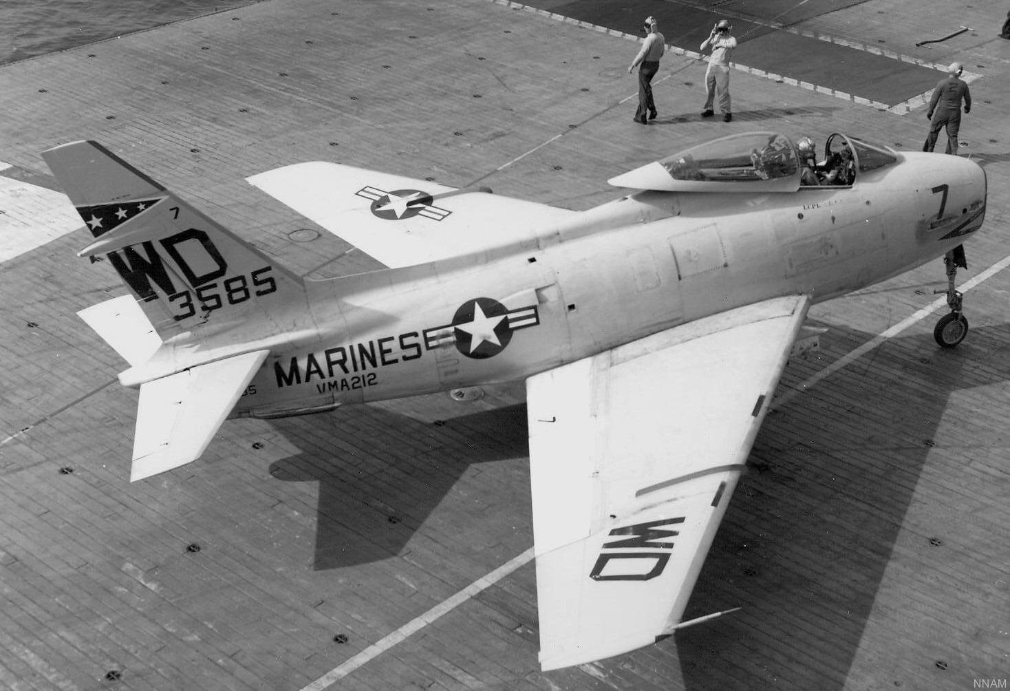 vma-212 lancers marine attack squadron usmc fj-4b fury uss oriskany cv-34