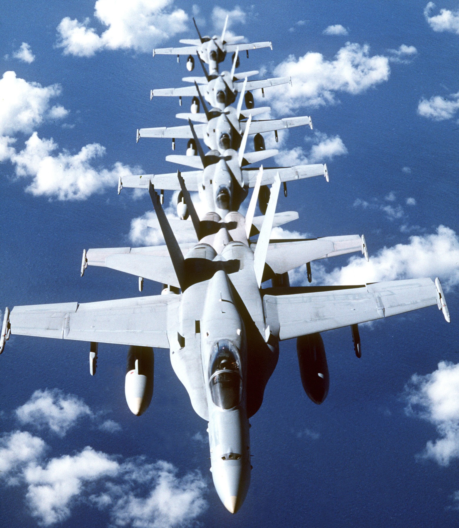 vmfa-212 lancers marine fighter attack squadron usmc strike f/a-18c hornet 05