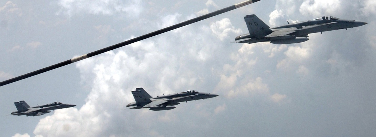 vmfa-212 lancers marine fighter attack squadron usmc strike f/a-18c hornet 13