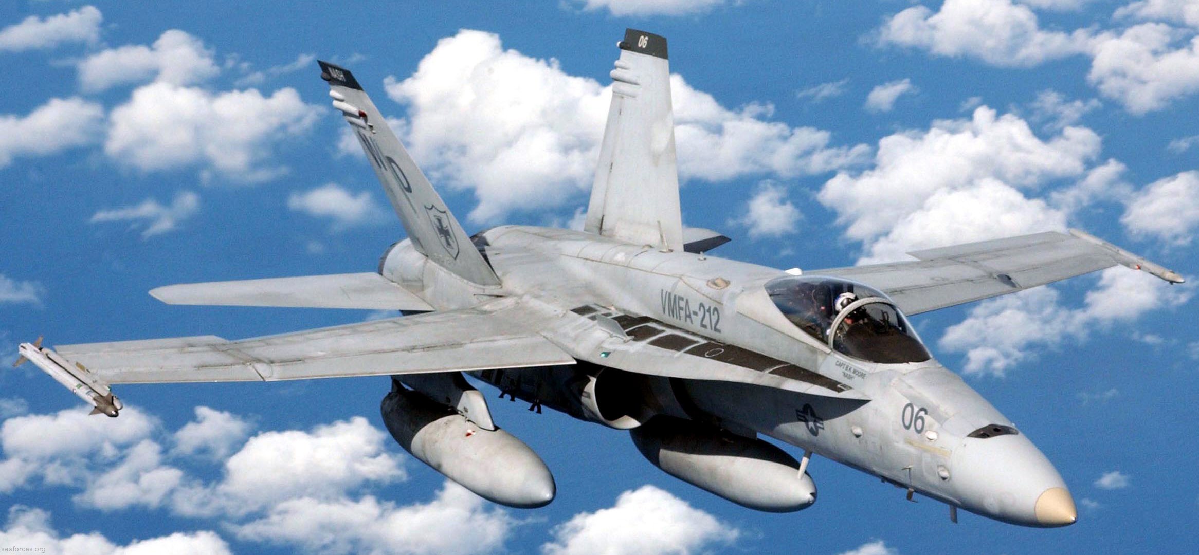 vmfa-212 lancers marine fighter attack sqaudron f/a-18 hornet 15x