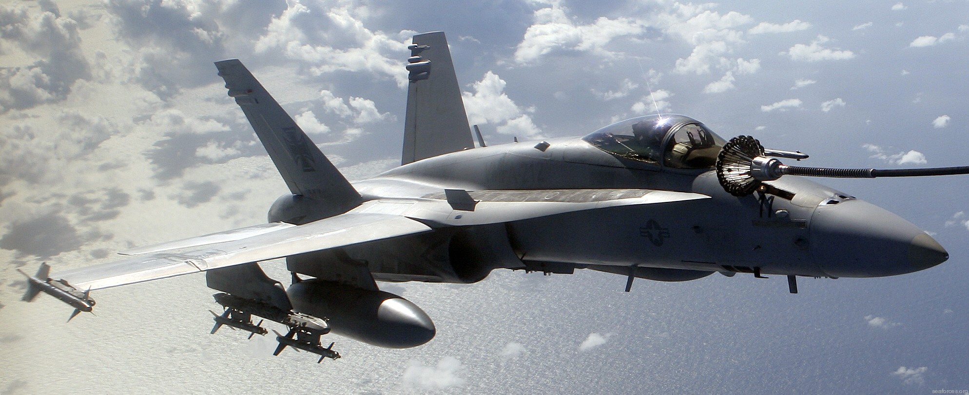 vmfa-212 lancers marine fighter attack squadron usmc strike f/a-18c hornet 22