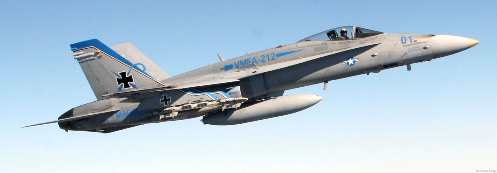 vmfa-212 lancers marine fighter attack squadron usmc strike f/a-18c hornet 23 exercise southern frontier