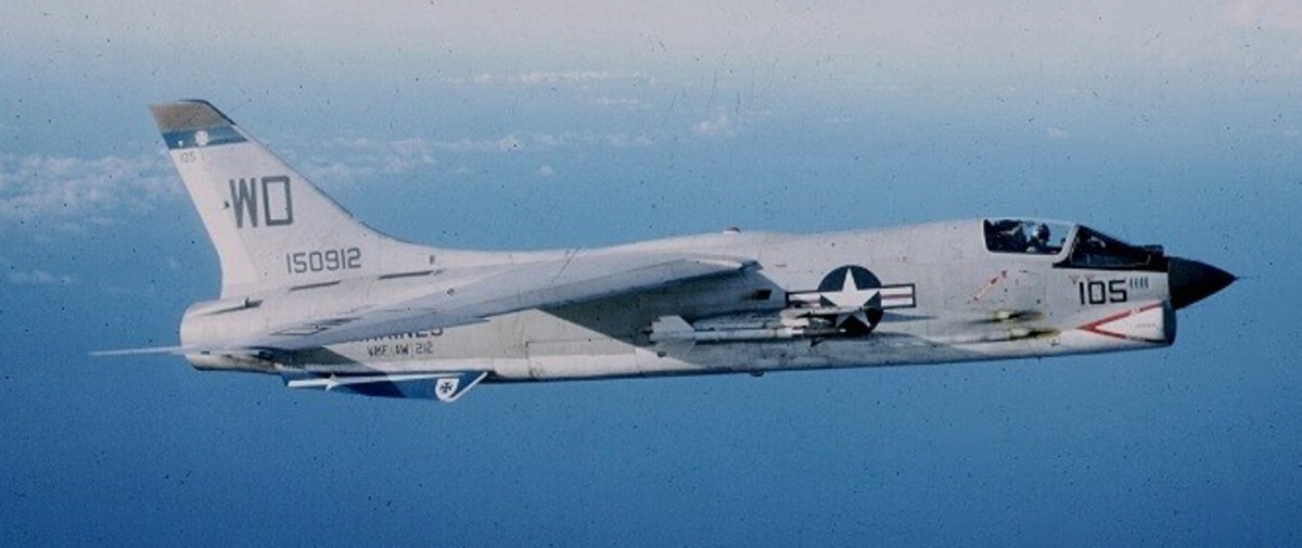 vmfa(aw)-212 marine fighter squadron usmc f-8e crusader uss oriskany cv-34 cvw-16