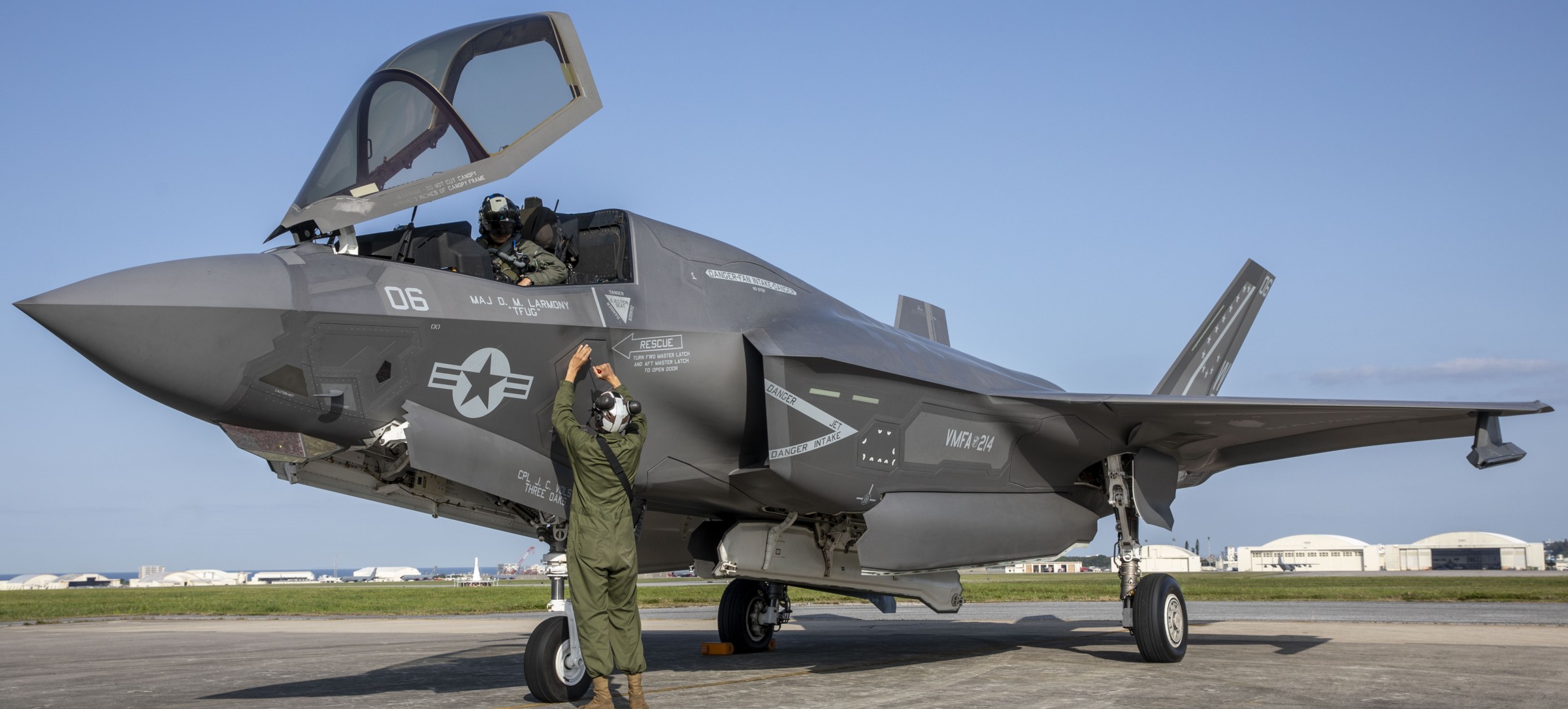 vmfa-214 black sheep marine fighter attack squadron f-35b lightning ii kadena air base okinawa 2025 36