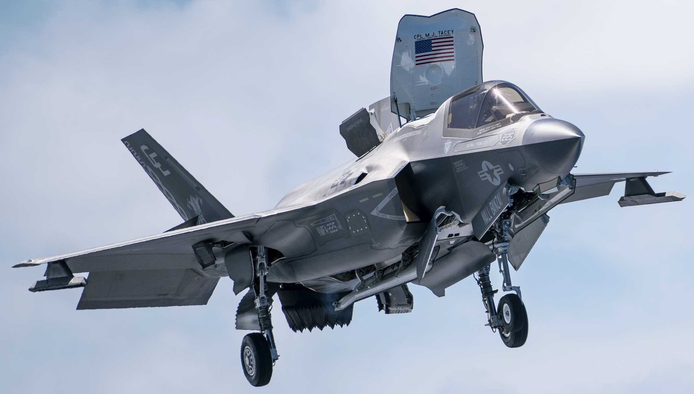 vmfa-225 vikings marine fighter attack squadron f-35b lightning lhd-4 uss boxer 37