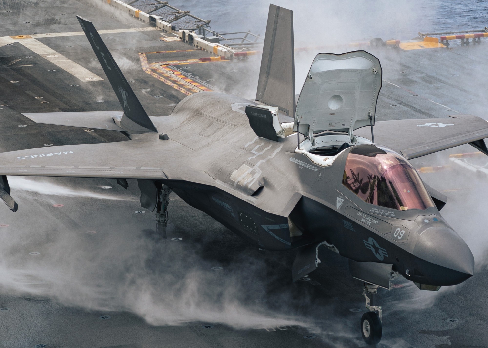 vmfa-225 vikings marine fighter attack squadron f-35b lightning lhd-4 uss boxer 39