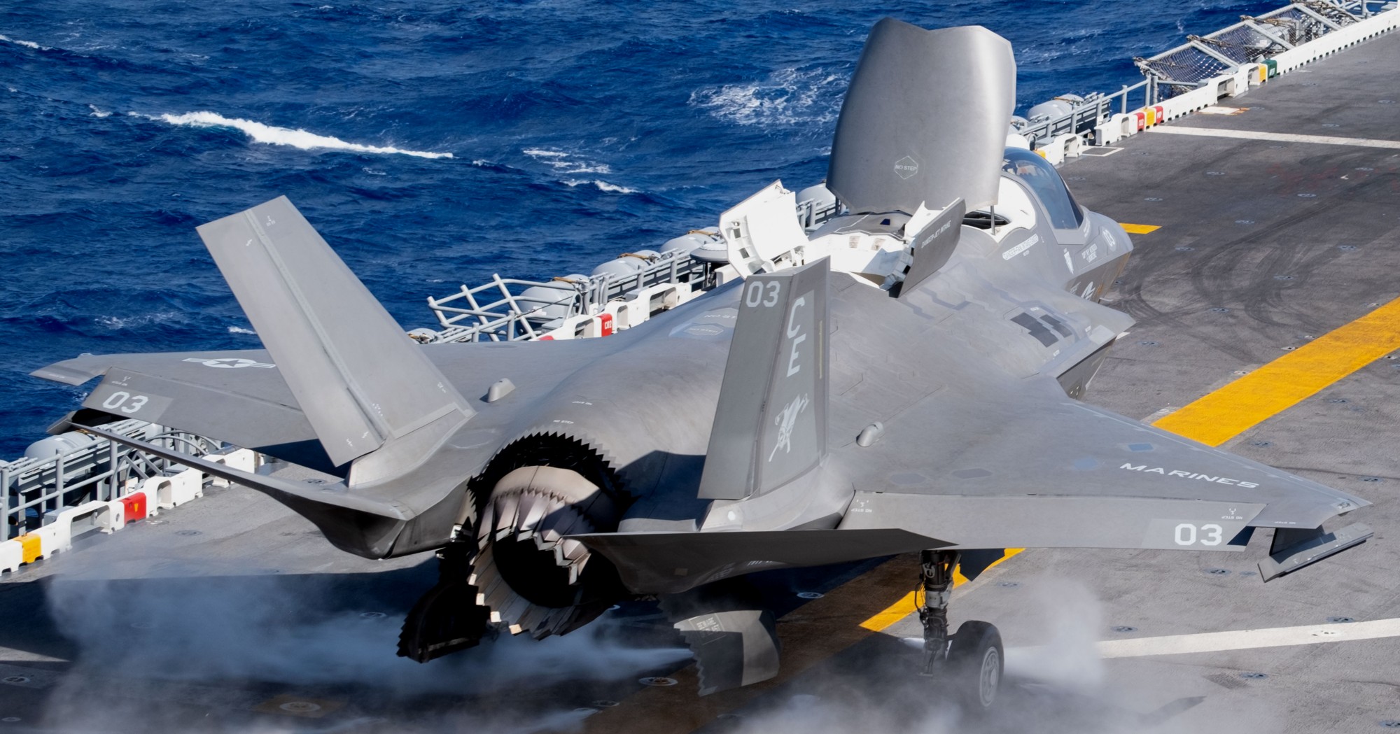 vmfa-225 vikings marine fighter attack squadron f-35b lightning lhd-4 uss boxer 40