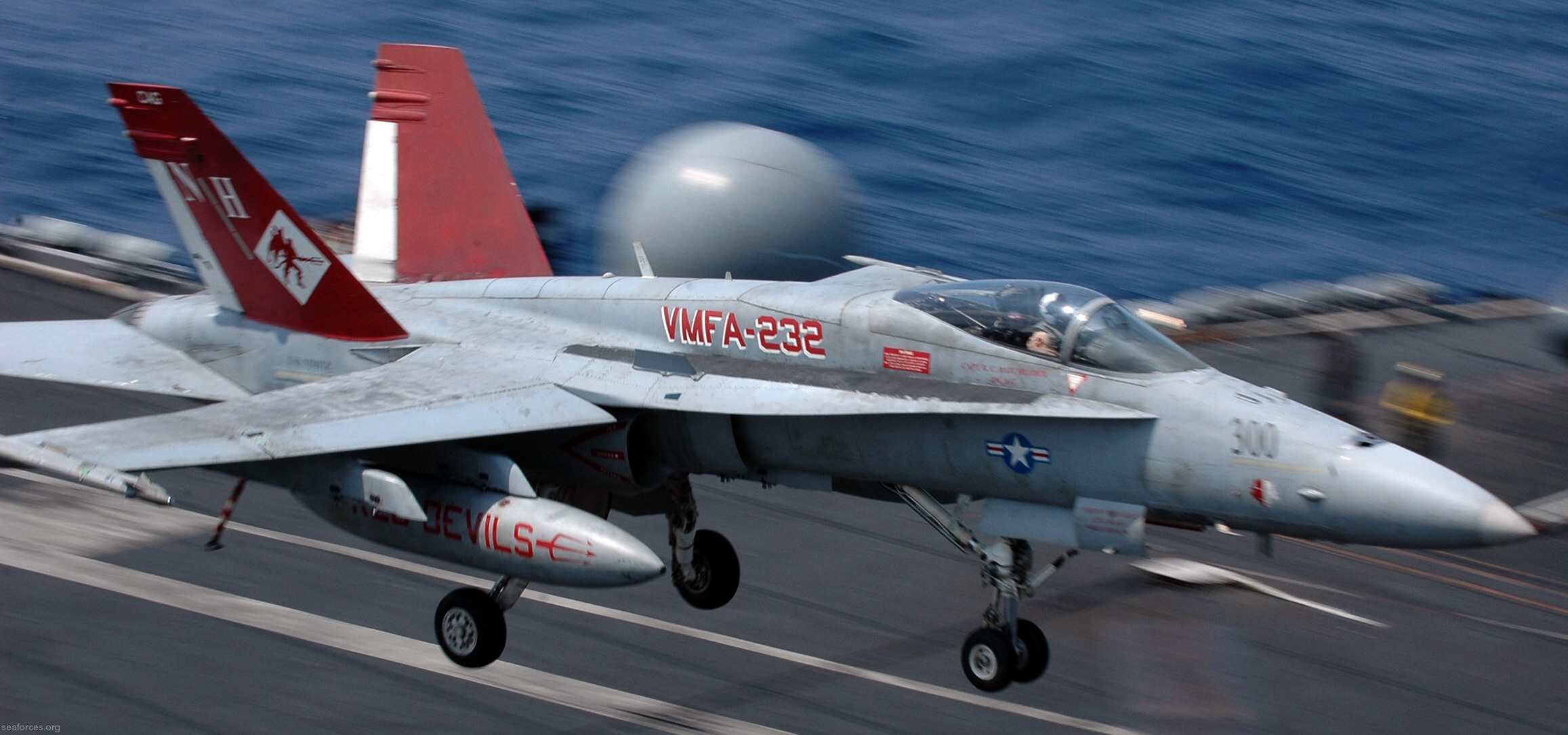 vmfa-232 red devils marine fighter attack squadron usmc f/a-18a+ hornet 06