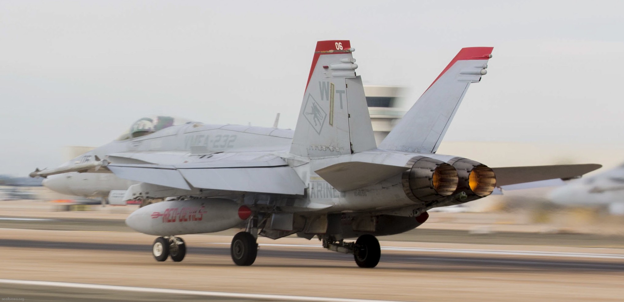 vmfa-232 red devils marine fighter attack squadron usmc f/a-18c hornet 53