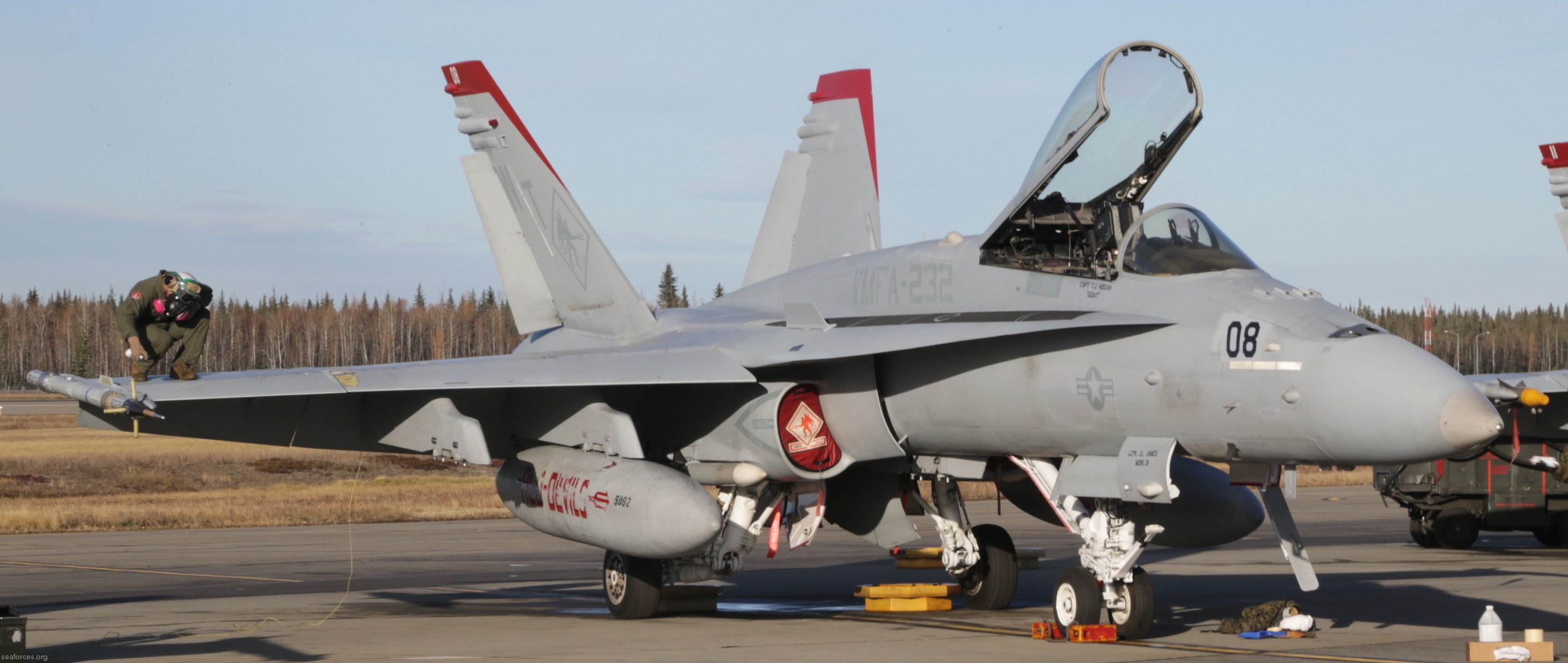 vmfa-232 red devils marine fighter attack squadron usmc f/a-18c hornet 60 exercise red flag alaska eielson afb