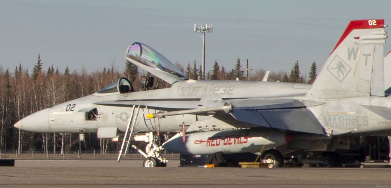 vmfa-232 red devils marine fighter attack squadron usmc f/a-18c hornet 71