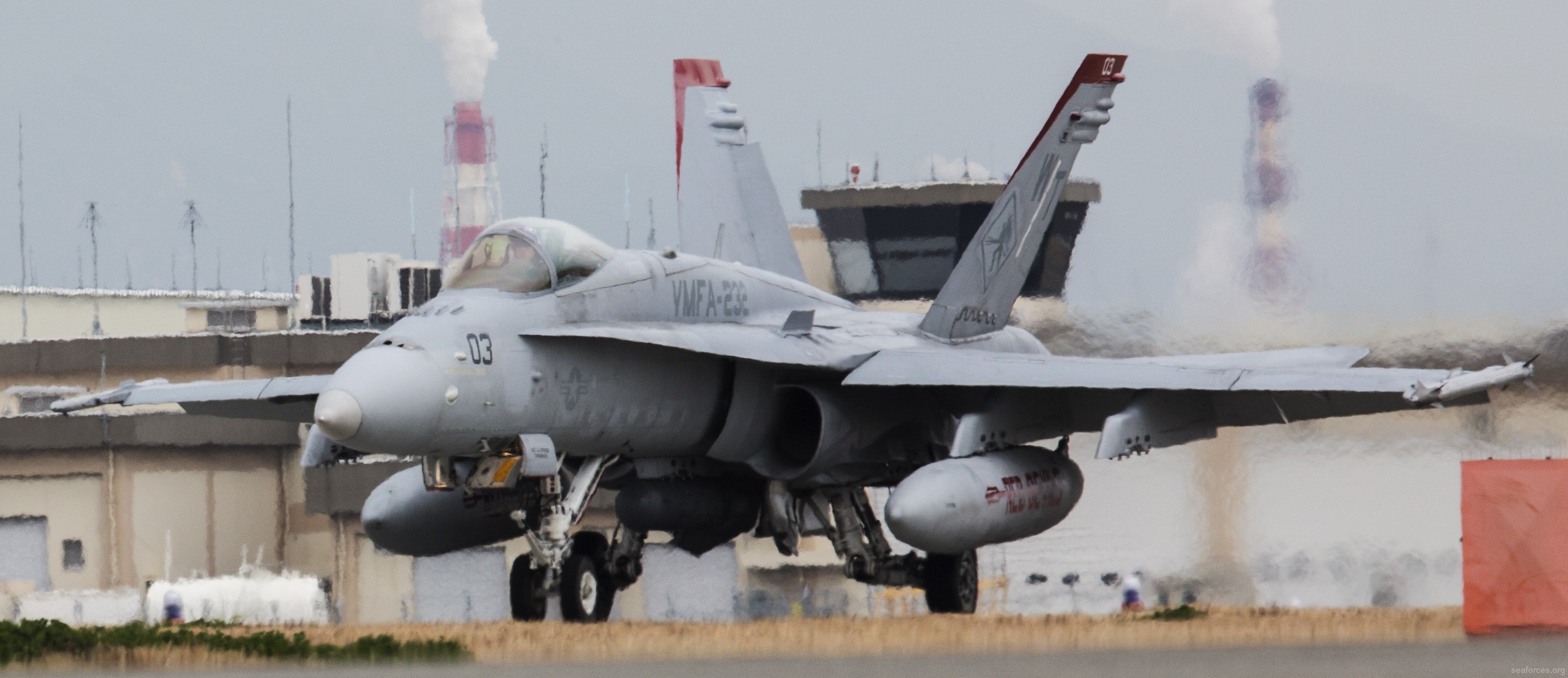 vmfa-232 red devils marine fighter attack squadron usmc f/a-18c hornet 109 mcas iwakuni japan