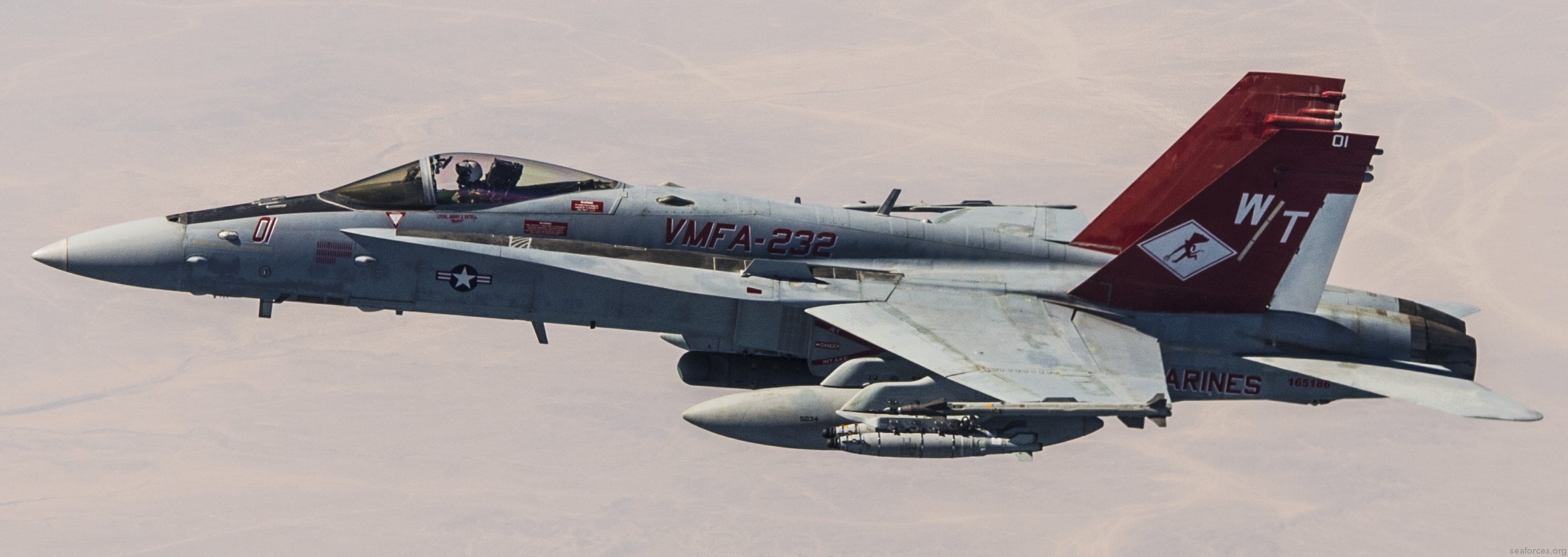 vmfa-232 red devils marine fighter attack squadron usmc f/a-18c hornet 120